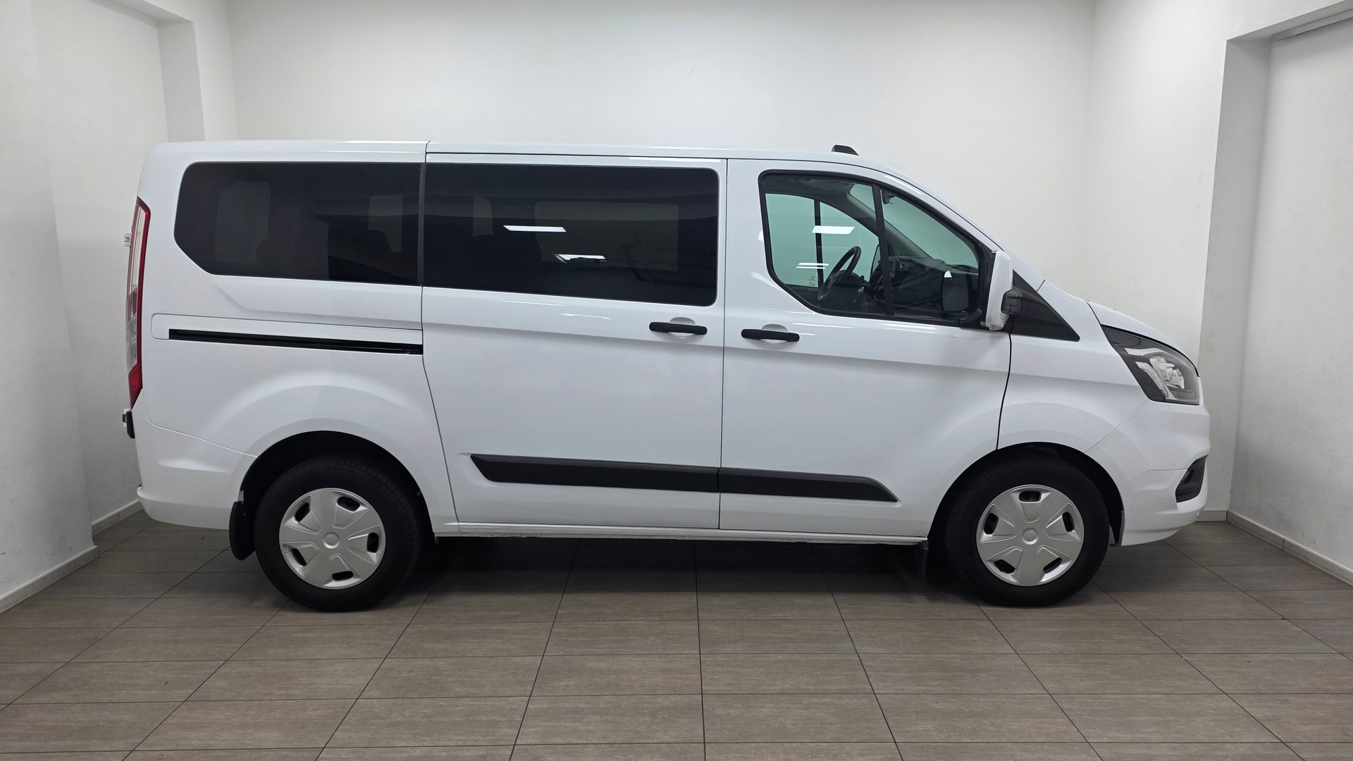 FORD Transit Custom 320 L1H1 Trend A-image-2