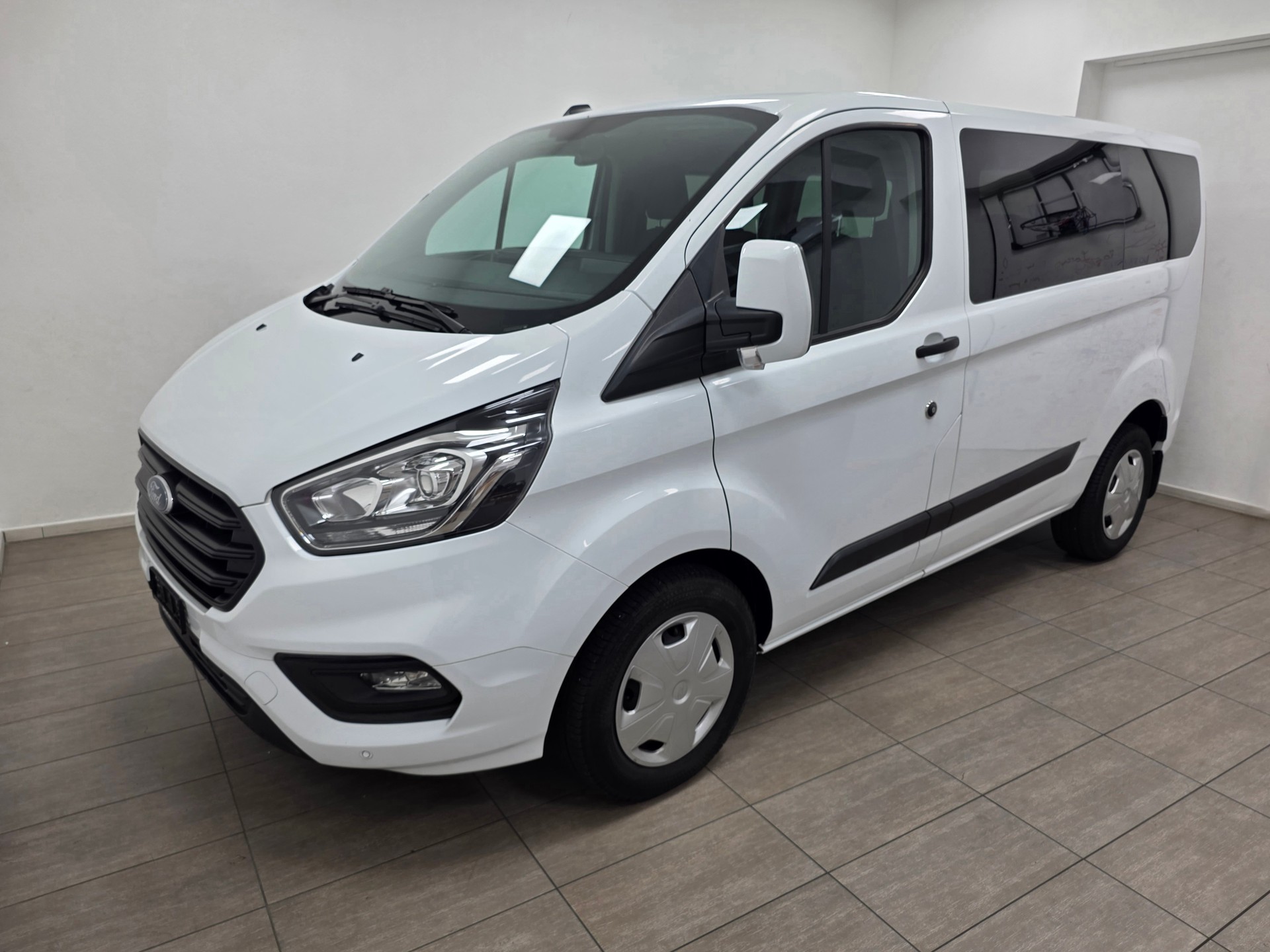FORD Transit Custom 320 L1H1 Trend A-image-7
