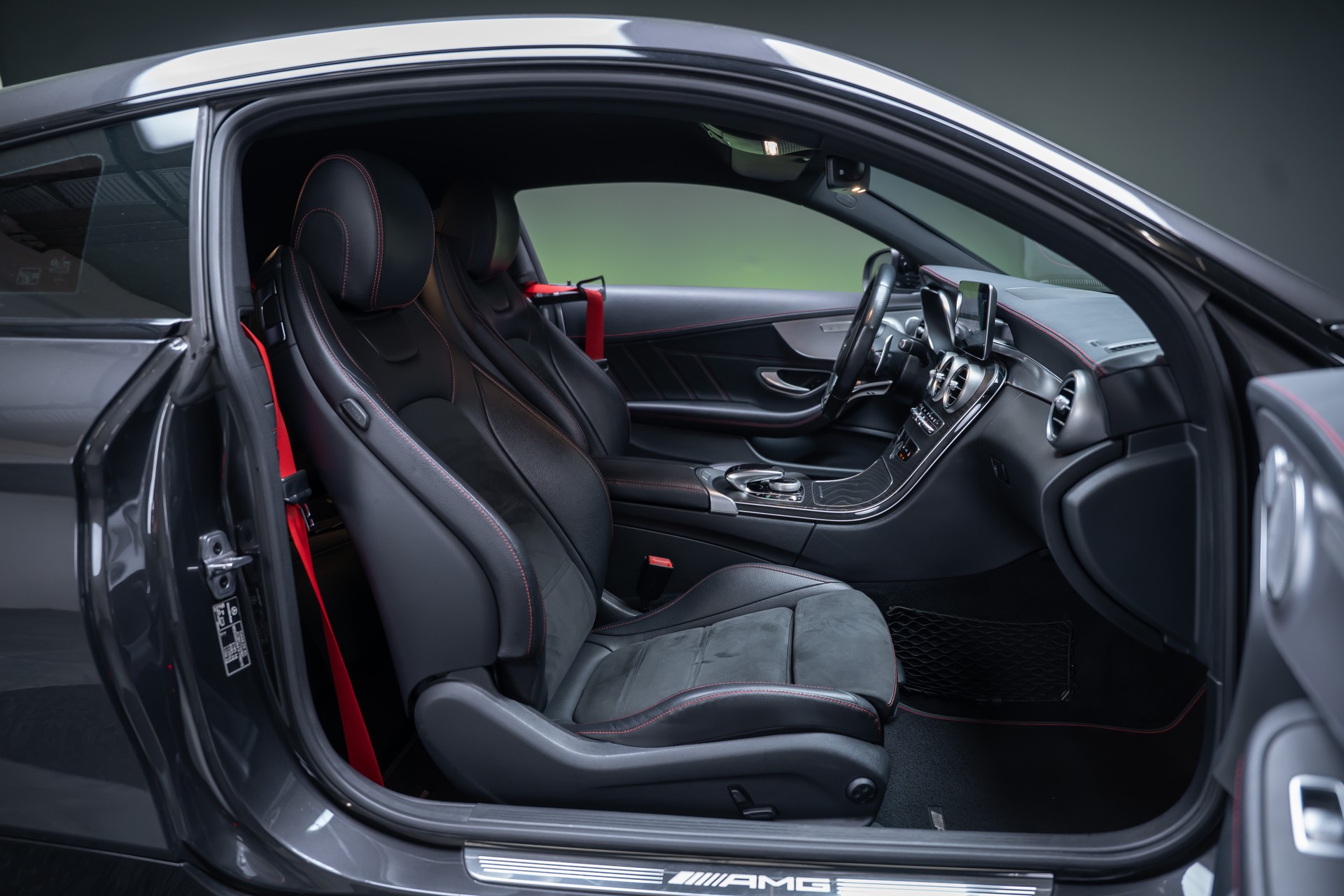 MERCEDES-BENZ C 43 AMG 4matic Coupé / Rückfahrkamera / Burmester /-image-28