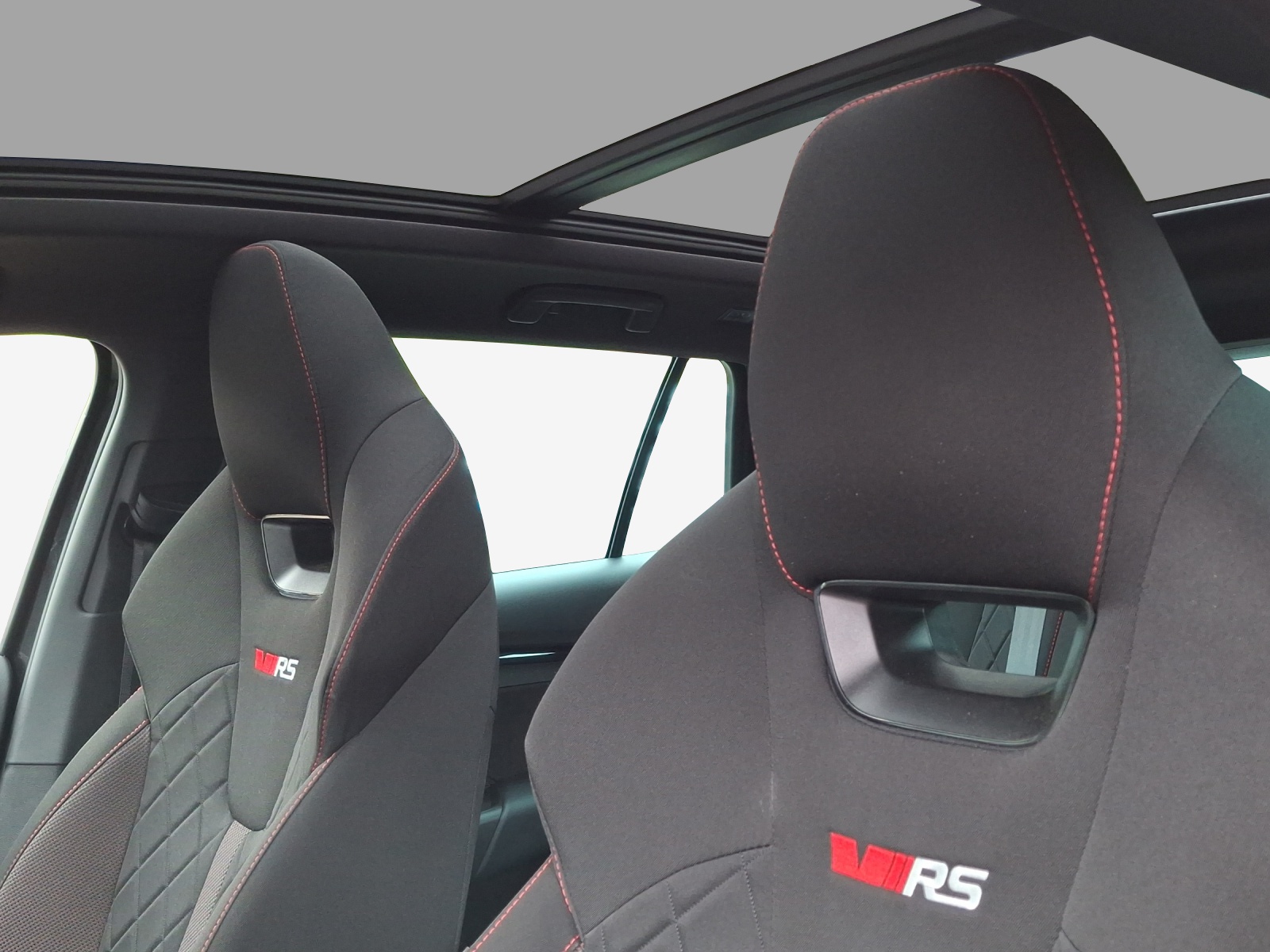 SKODA Octavia Combi 2.0 TDI DSG RS 4x4-image-14