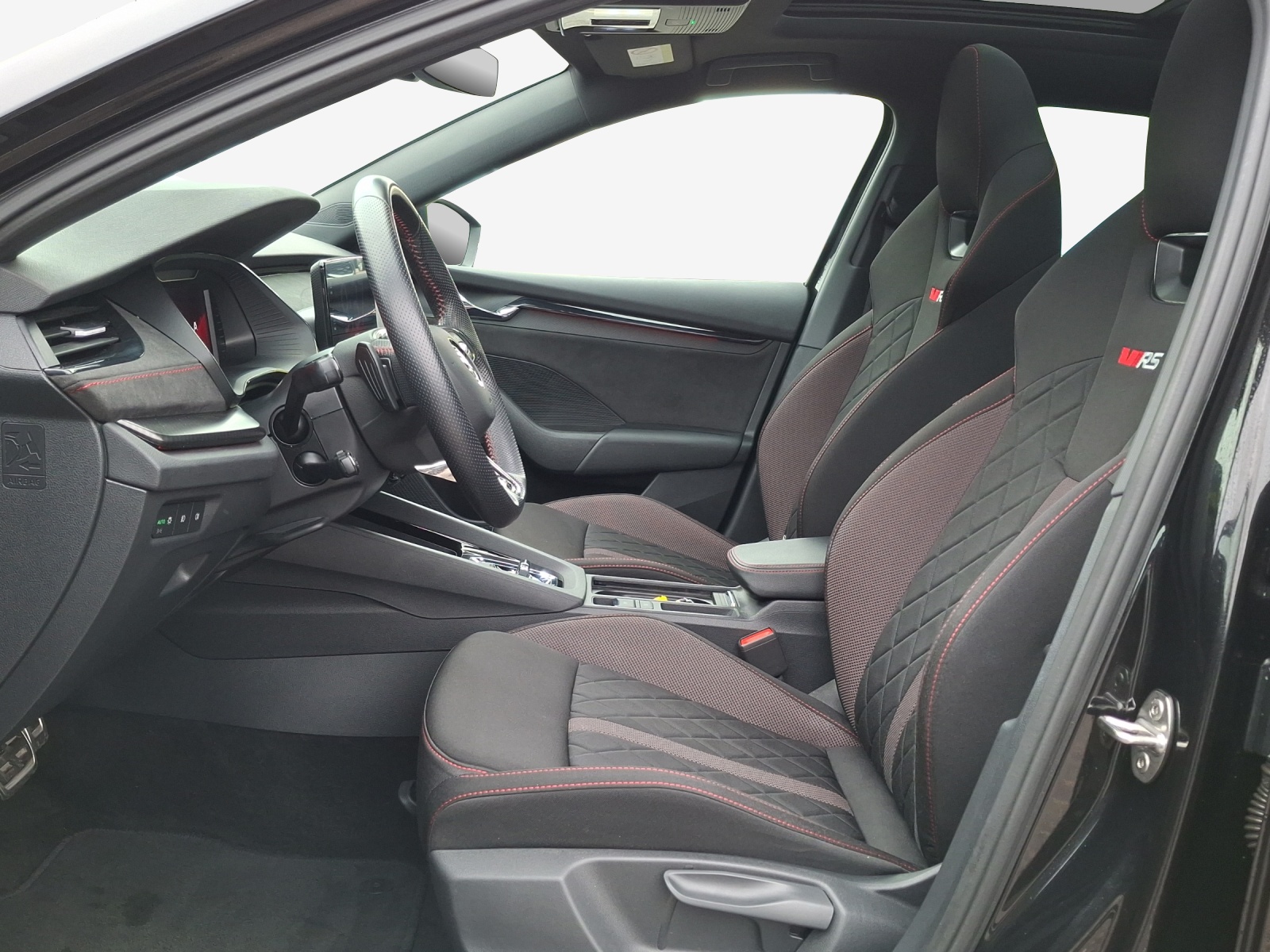SKODA Octavia Combi 2.0 TDI DSG RS 4x4-image-7