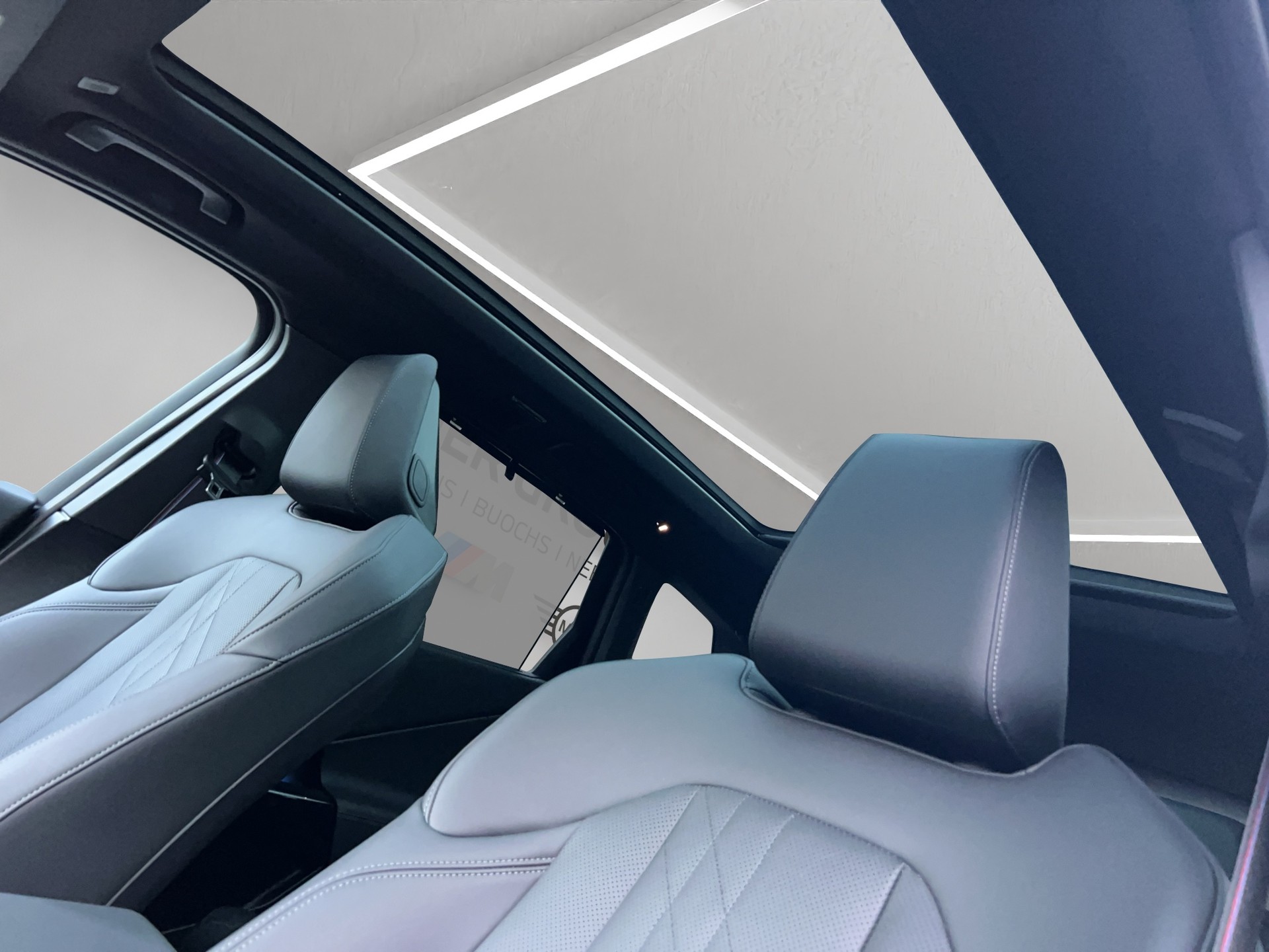 BMW X3 xDrive 30e M Sport Pro-image-12