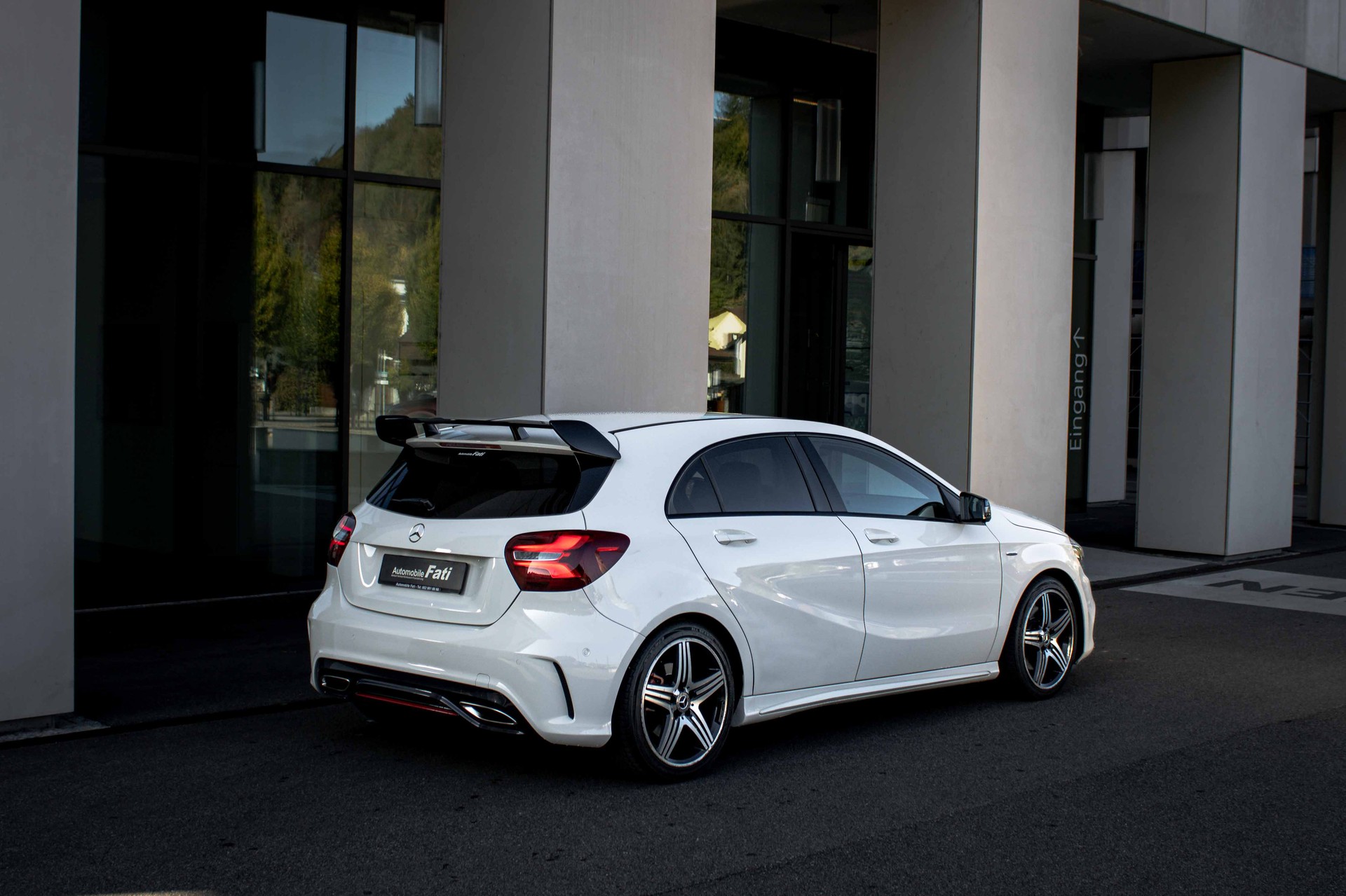 MERCEDES-BENZ A 250 Sport AMG Line 4Matic 7G-DCT-image-6