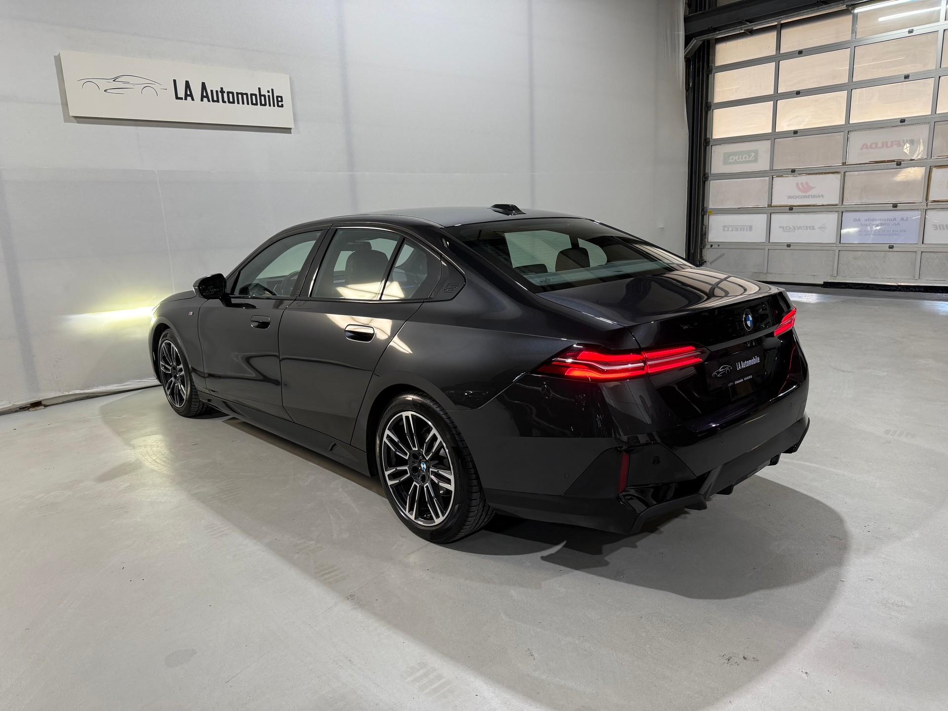 BMW 520d xDrive 48V M Sport Steptronic CH-Fahrzeug-image-9