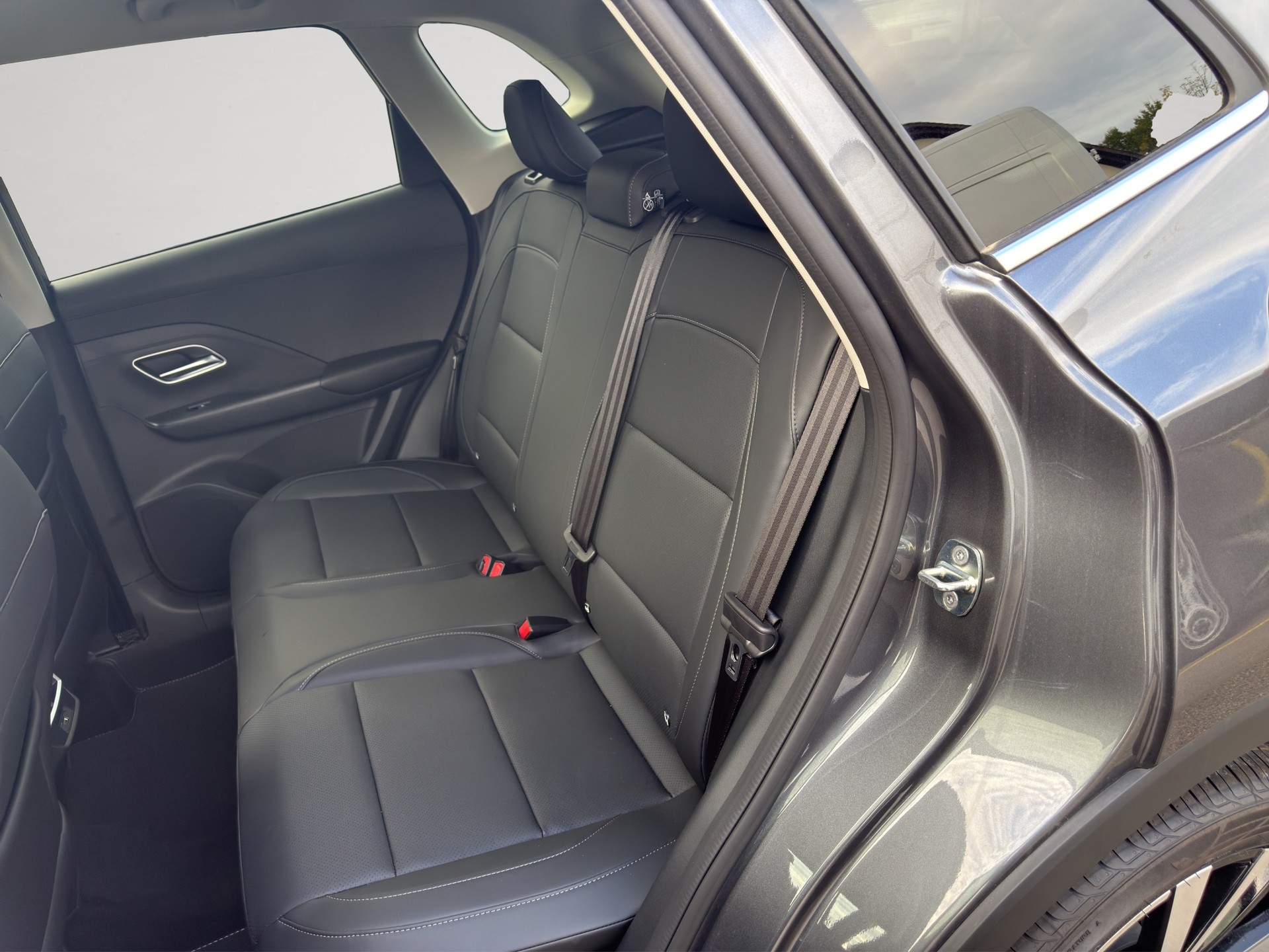 MG ZS 1.5 HEV Luxury-image-6