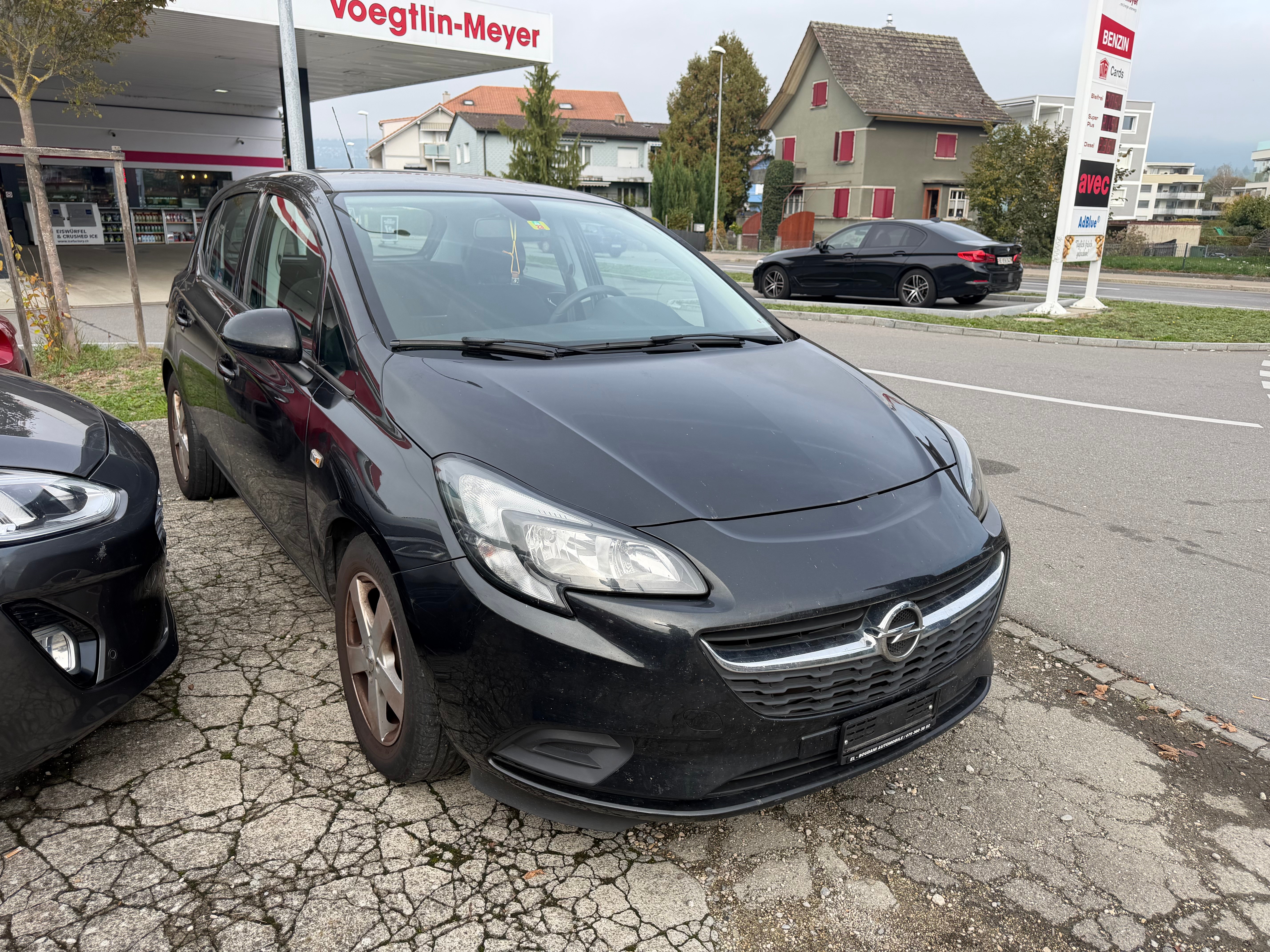 Car photo