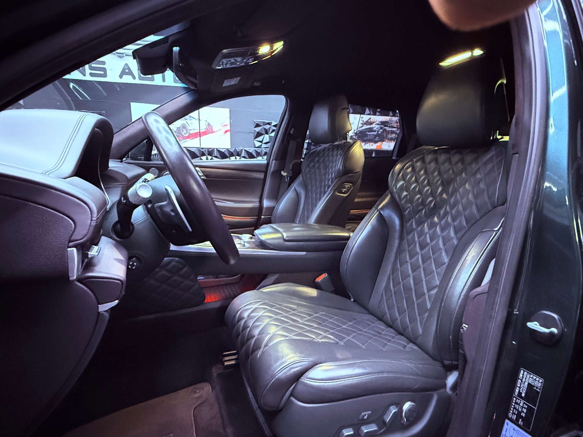 GENESIS GV80 3.0 CRDI Luxus 7 Seater AT8 AWD-image-24