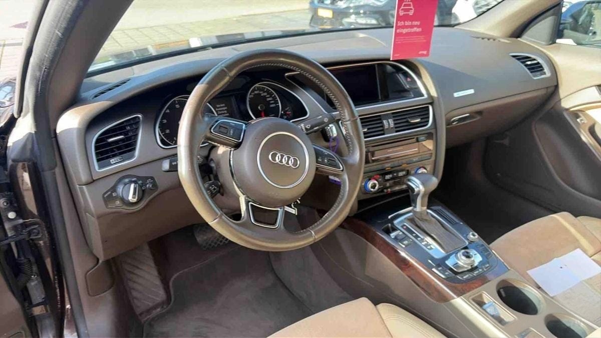 AUDI A5 Cabriolet 2.0 TFSI quattro S-tronic-image-8