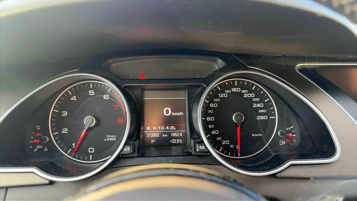 AUDI A5 Cabriolet 2.0 TFSI quattro S-tronic-image-5