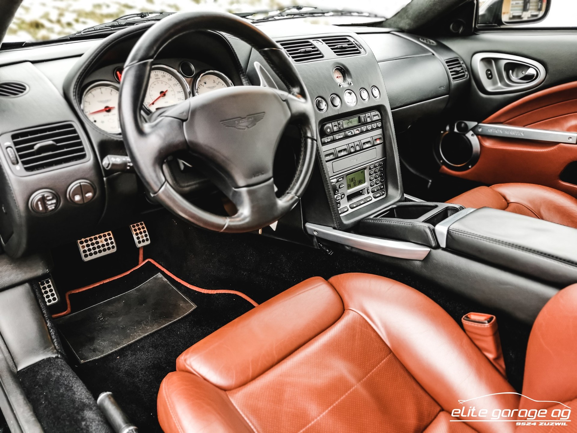ASTON MARTIN Vanquish V12 S 5.9-48-image-11