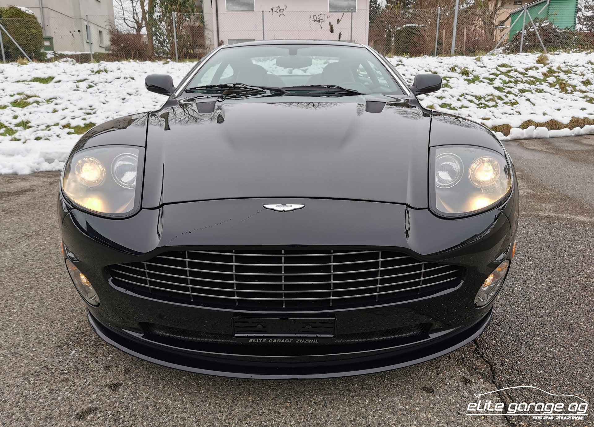 ASTON MARTIN Vanquish V12 S 5.9-48-image-2