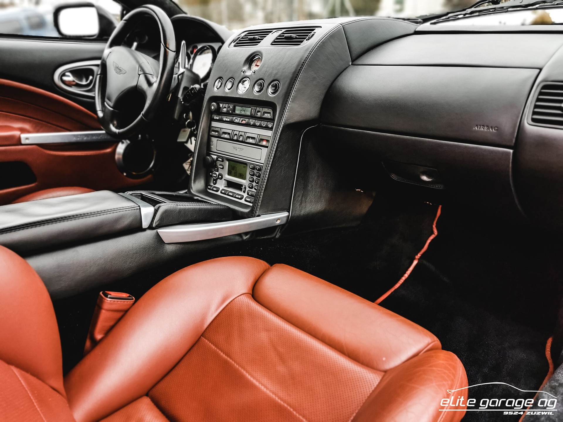 ASTON MARTIN Vanquish V12 S 5.9-48-image-12