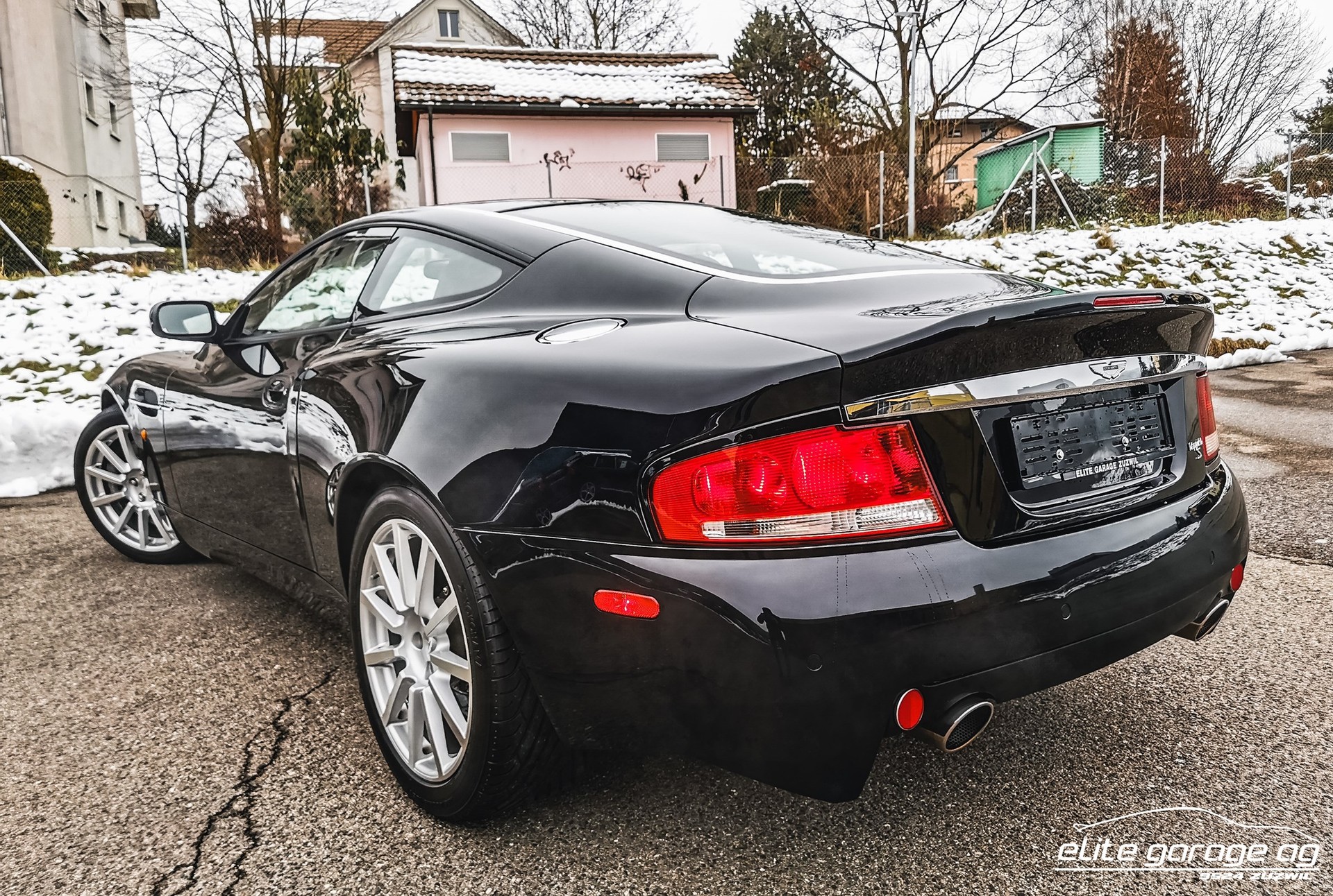 ASTON MARTIN Vanquish V12 S 5.9-48-image-7