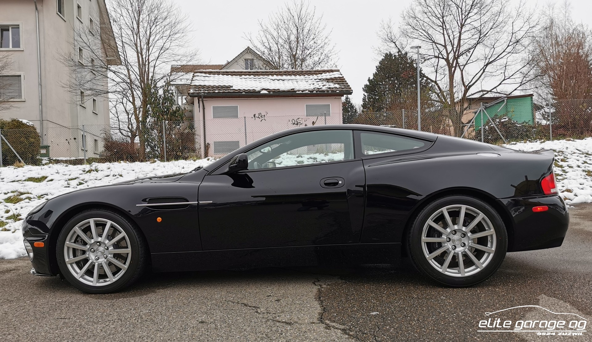 ASTON MARTIN Vanquish V12 S 5.9-48-image-4