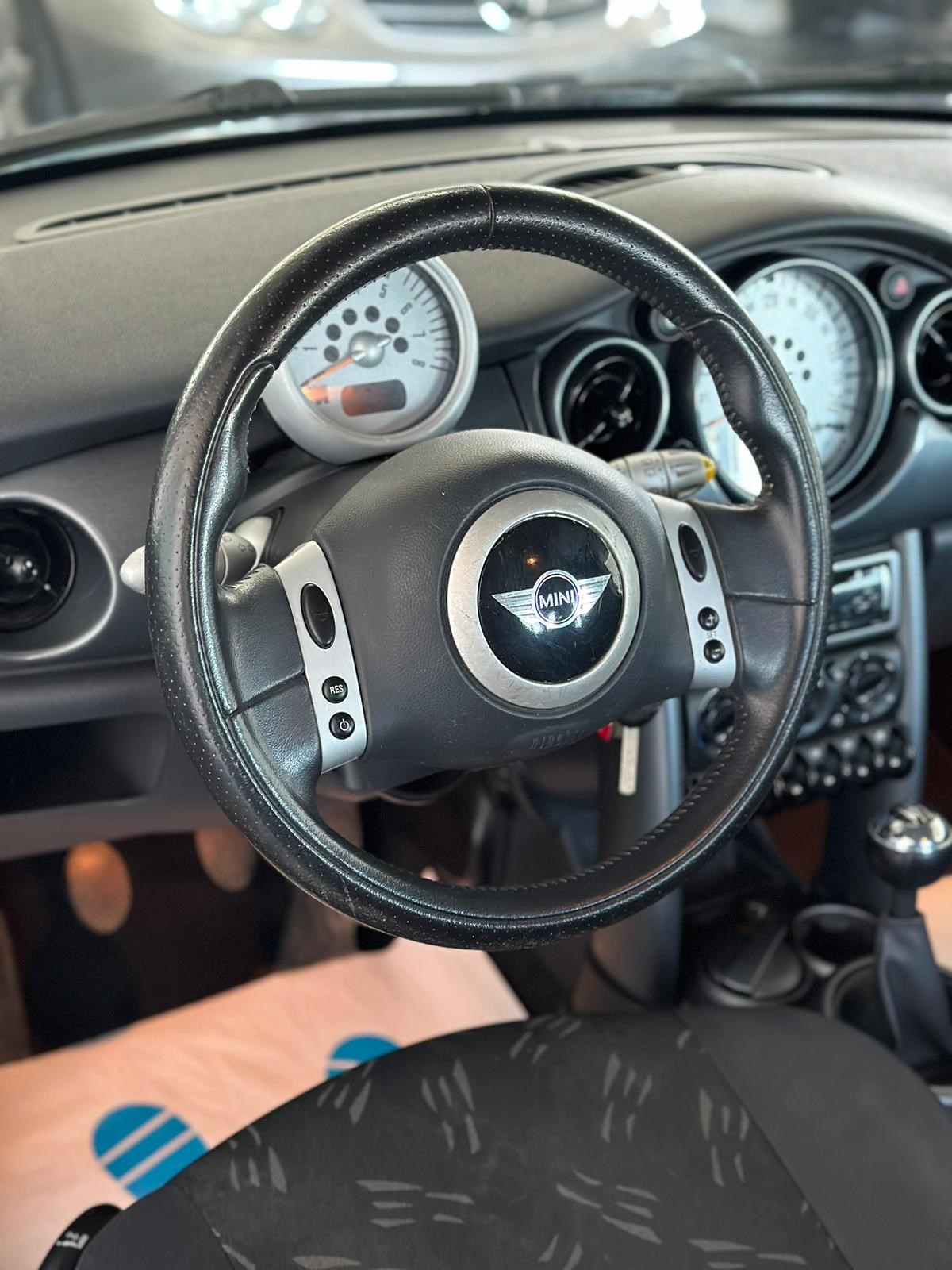 MINI One-image-9