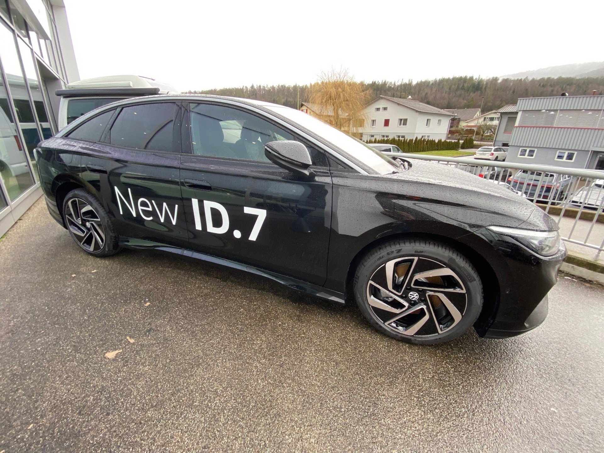 VW ID.7 Pro 77 kWh Pro-image-1