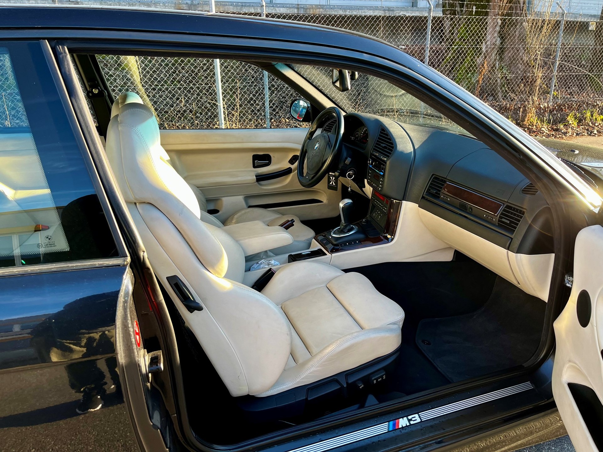 BMW M3-image-8