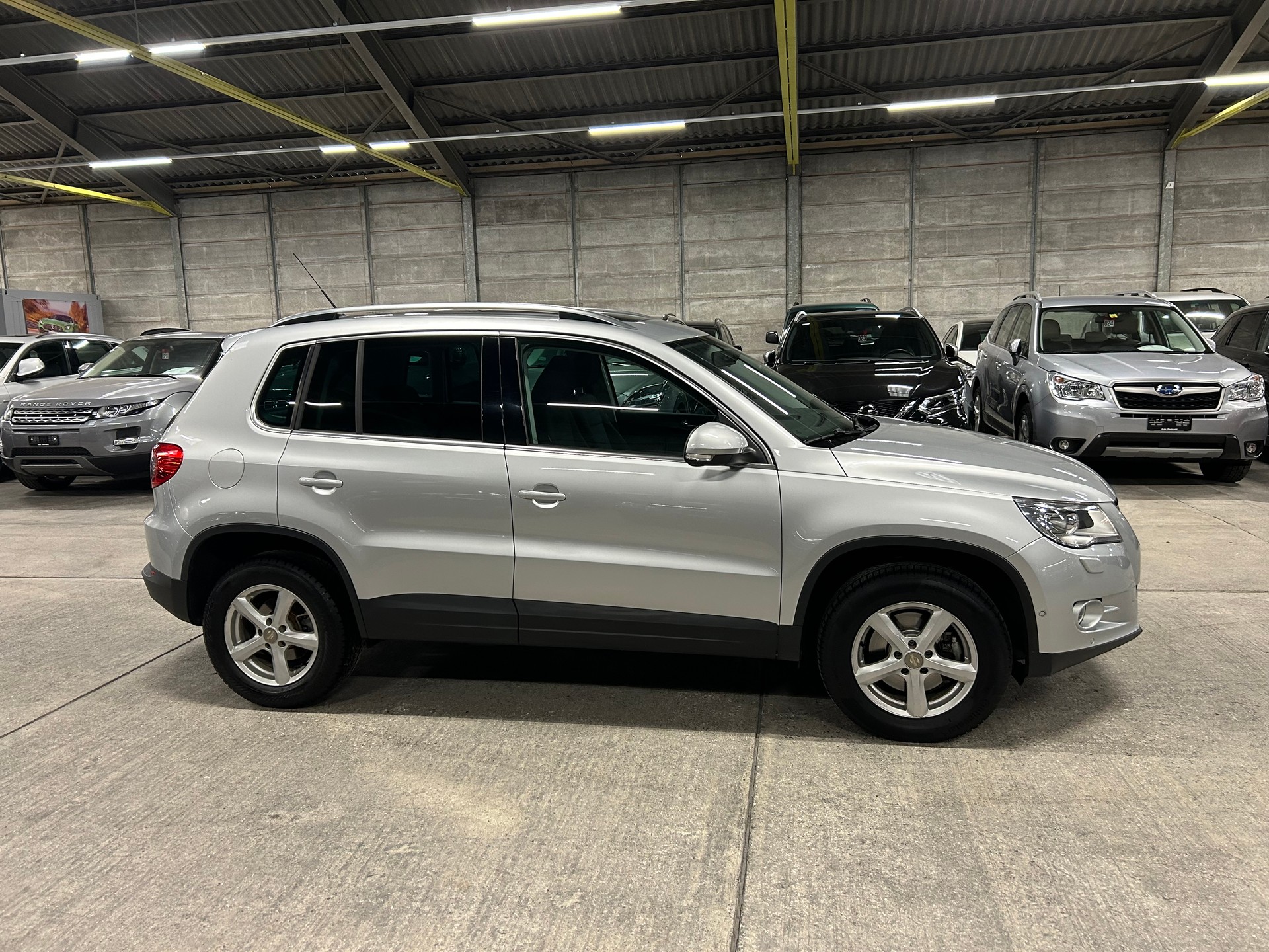 VW Tiguan 2.0 TSI Trend&Fun Tiptronic-image-2
