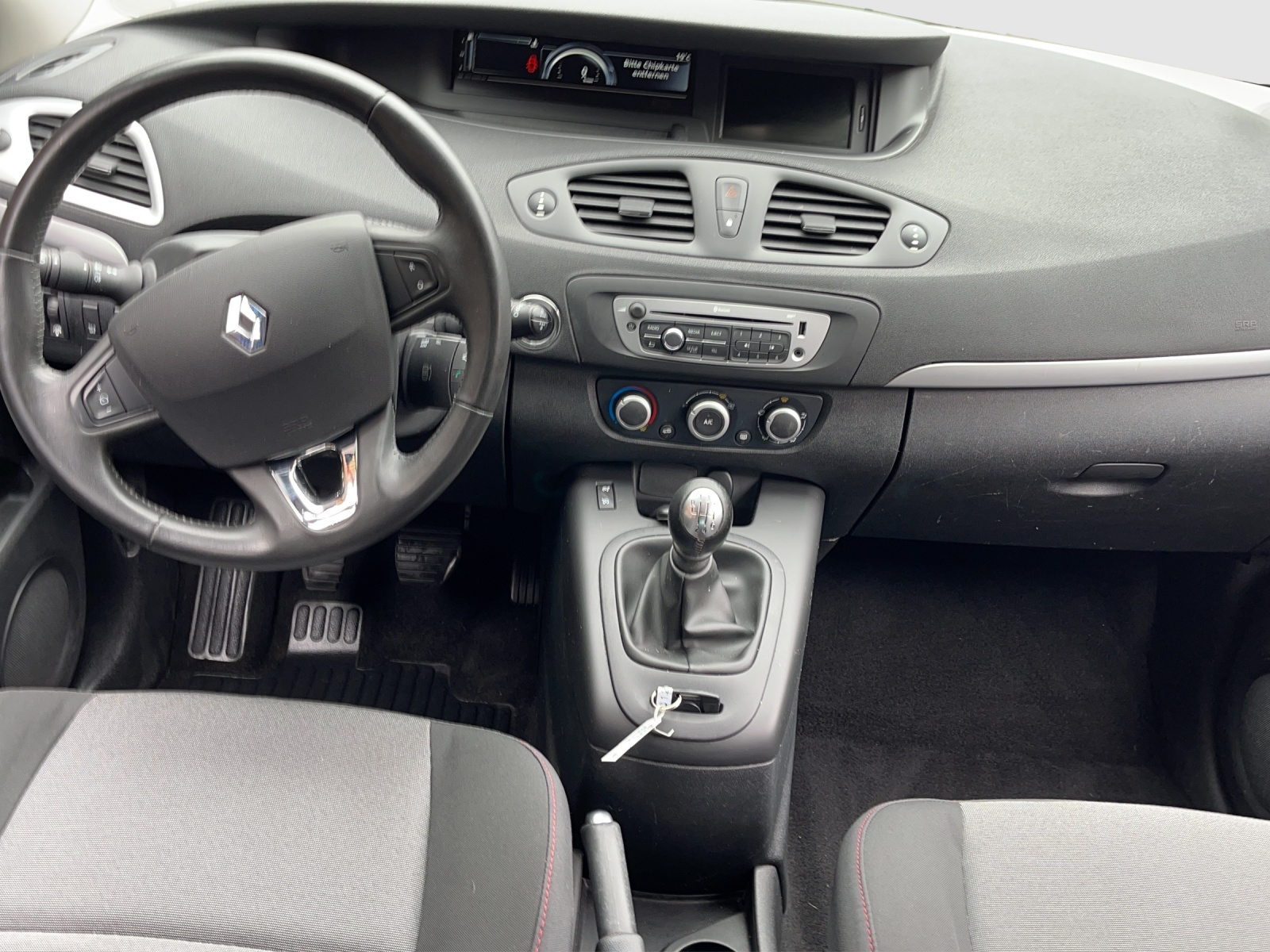 RENAULT Grand Scénic 1.2 16V Turbo Expression-image-13