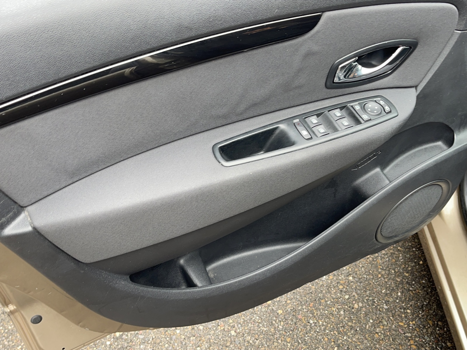 RENAULT Grand Scénic 1.2 16V Turbo Expression-image-9