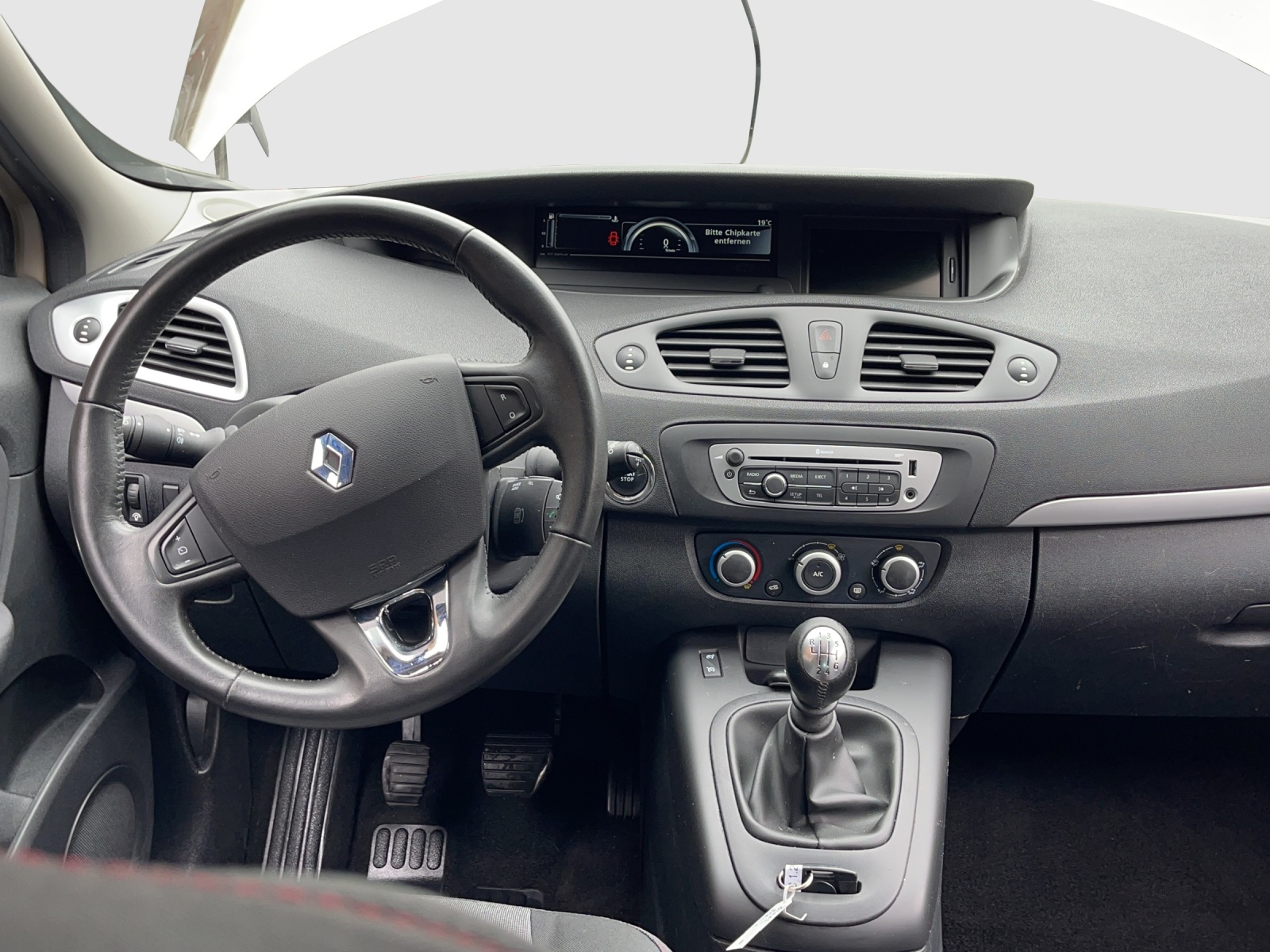 RENAULT Grand Scénic 1.2 16V Turbo Expression-image-11