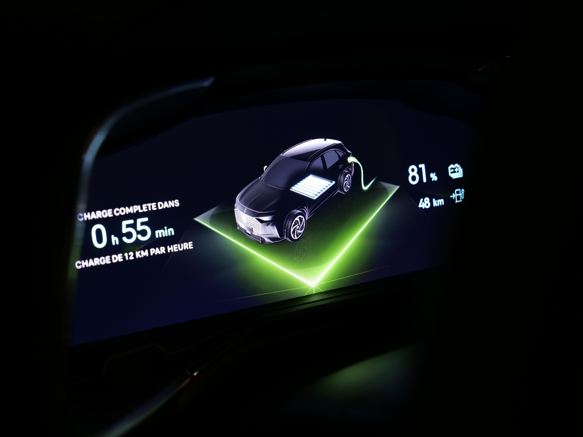 DS AUTOMOBILES 1.6 E-Tense 300 Ligne Noire 4x4-image-31