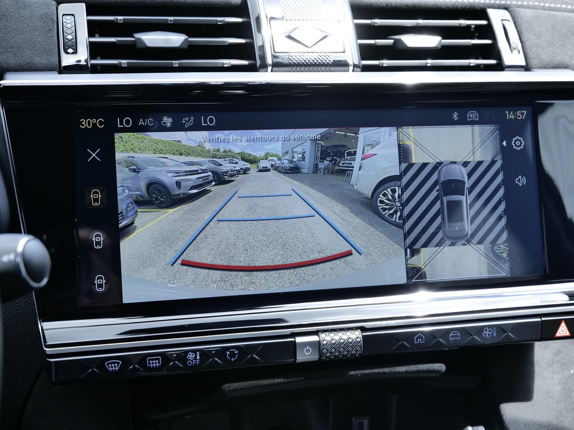 DS AUTOMOBILES 1.6 E-Tense 300 Ligne Noire 4x4-image-26
