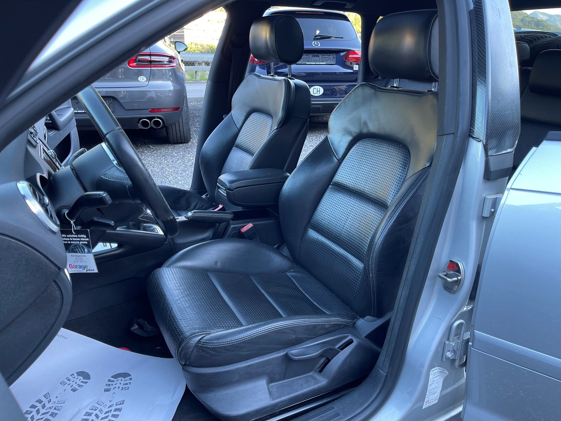 AUDI S3 Sportback 2.0 TFSI quattro-image-10