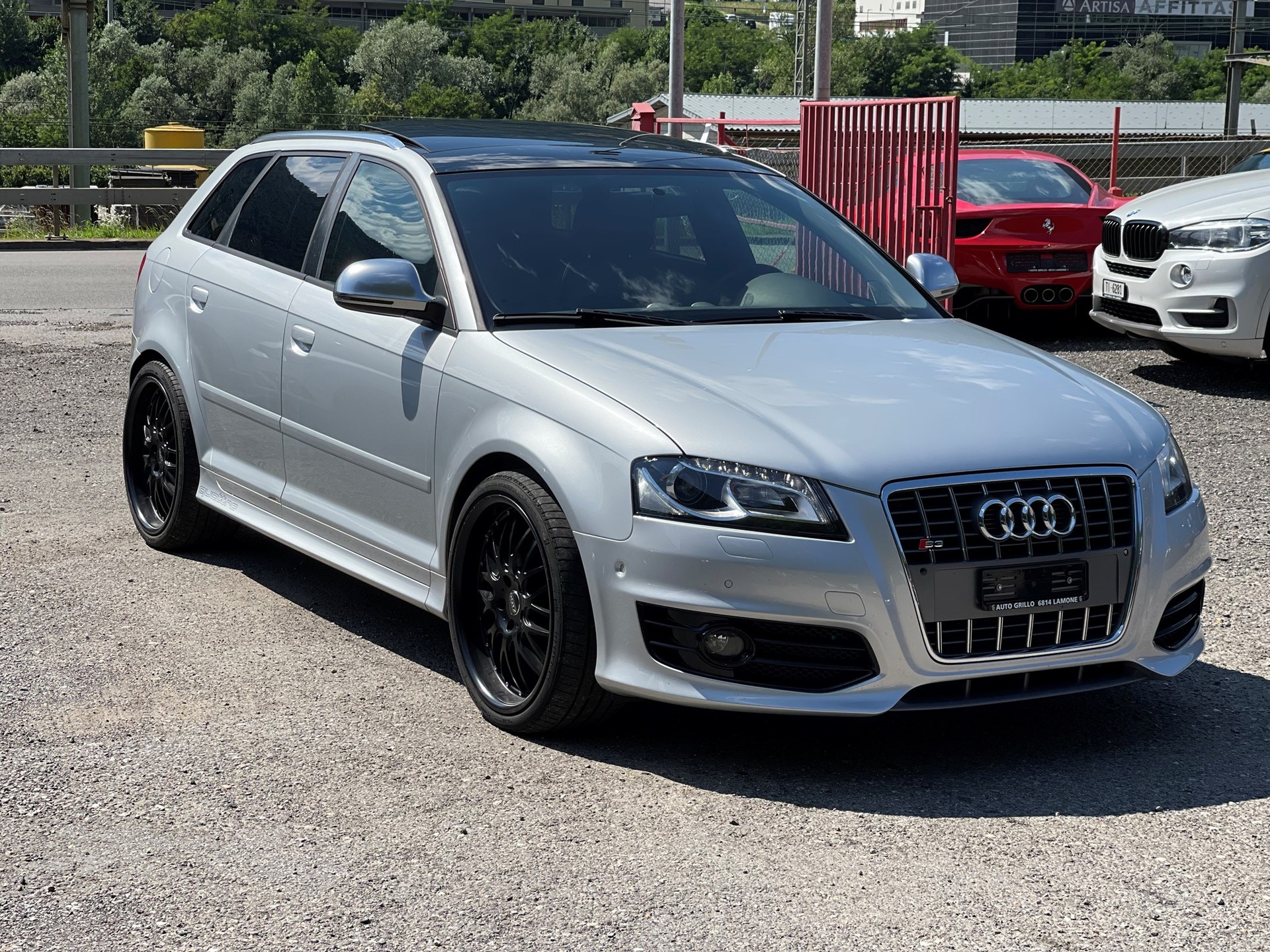 AUDI S3 Sportback 2.0 TFSI quattro-image-1