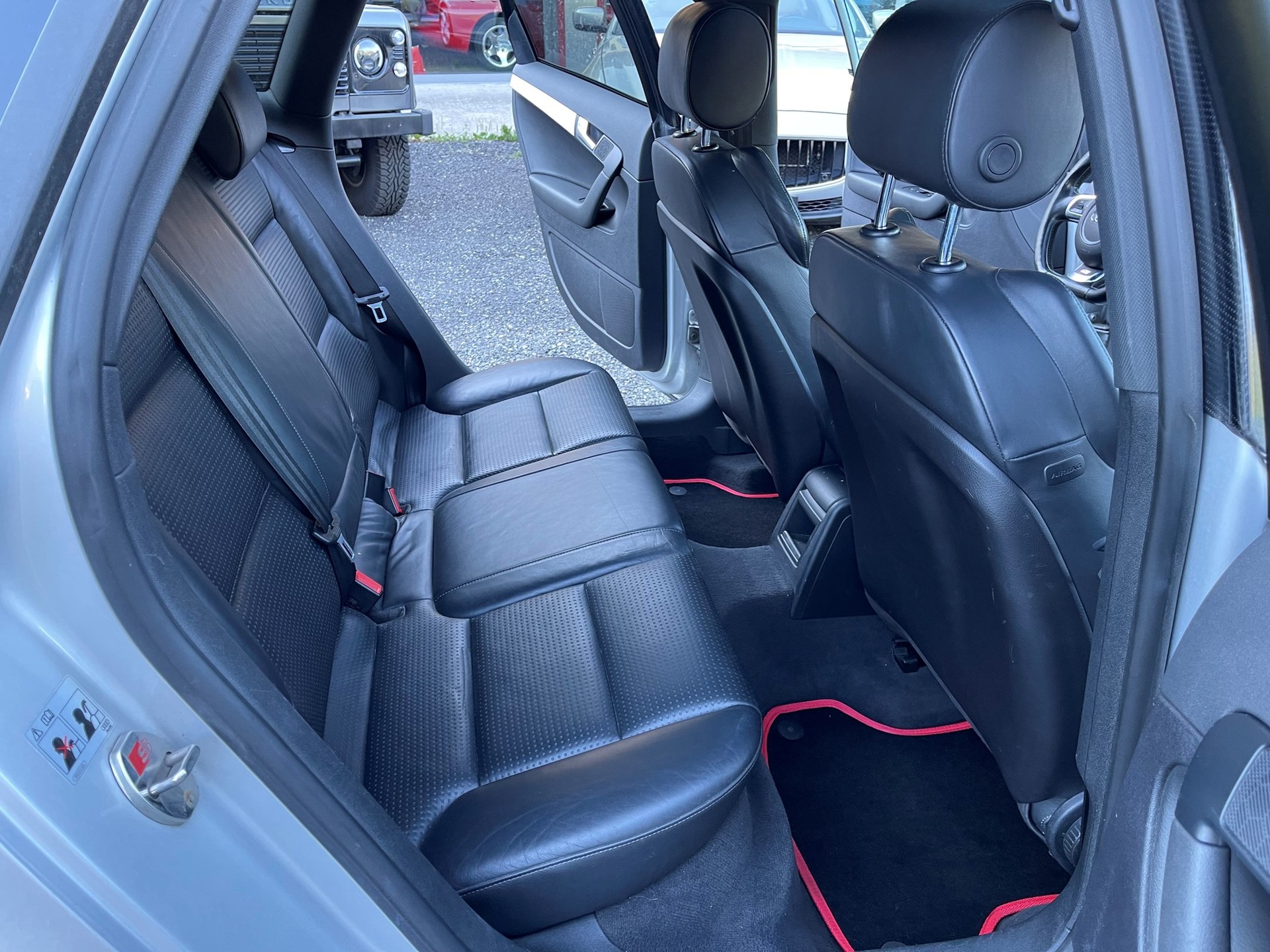 AUDI S3 Sportback 2.0 TFSI quattro-image-12