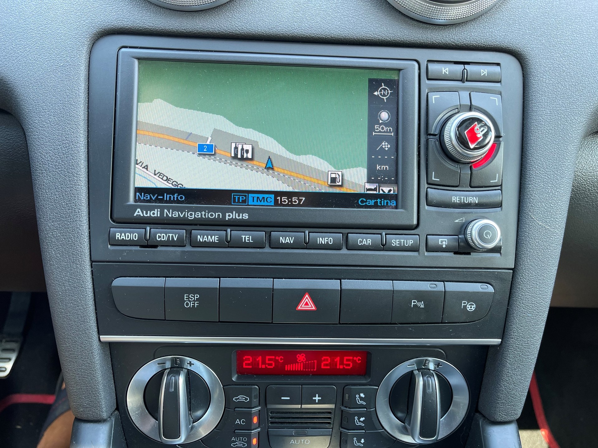 AUDI S3 Sportback 2.0 TFSI quattro-image-9