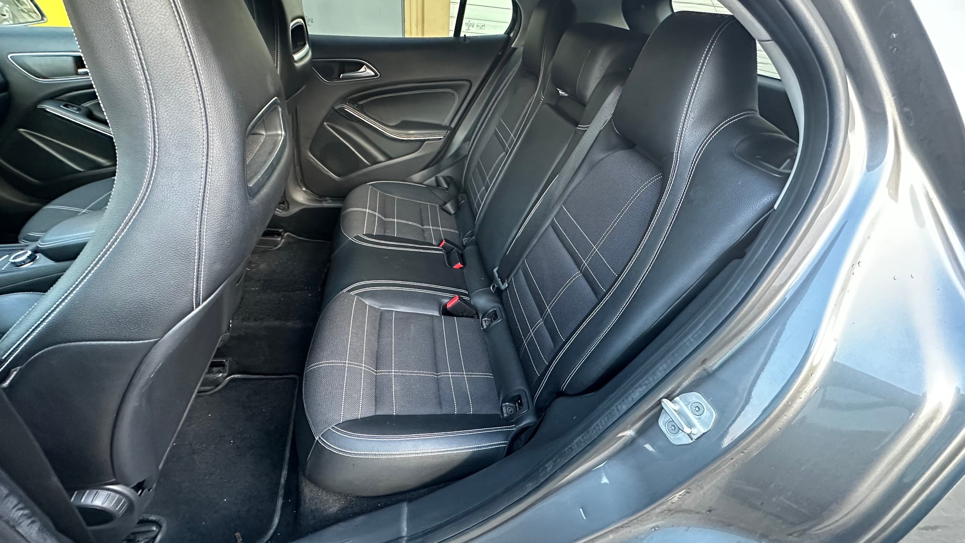 MERCEDES-BENZ GLA 250 Uban 4Matic 7G-DCT-image-6