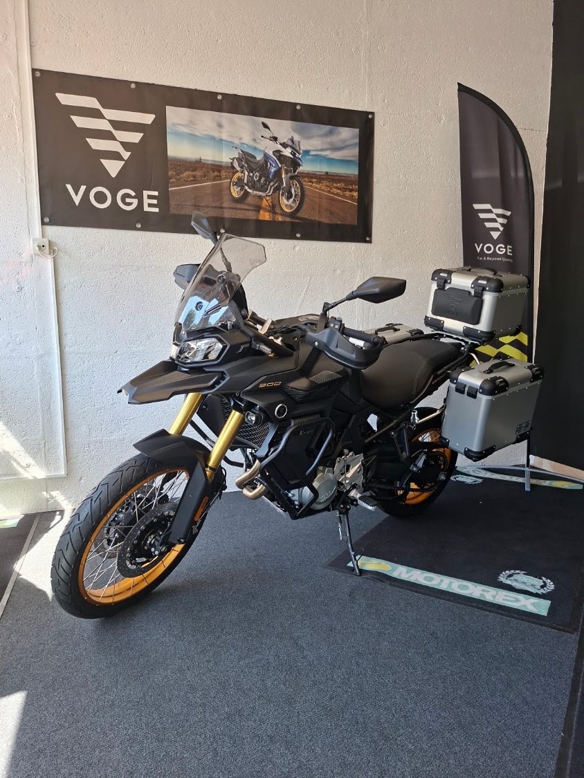 VOGE 900DSX