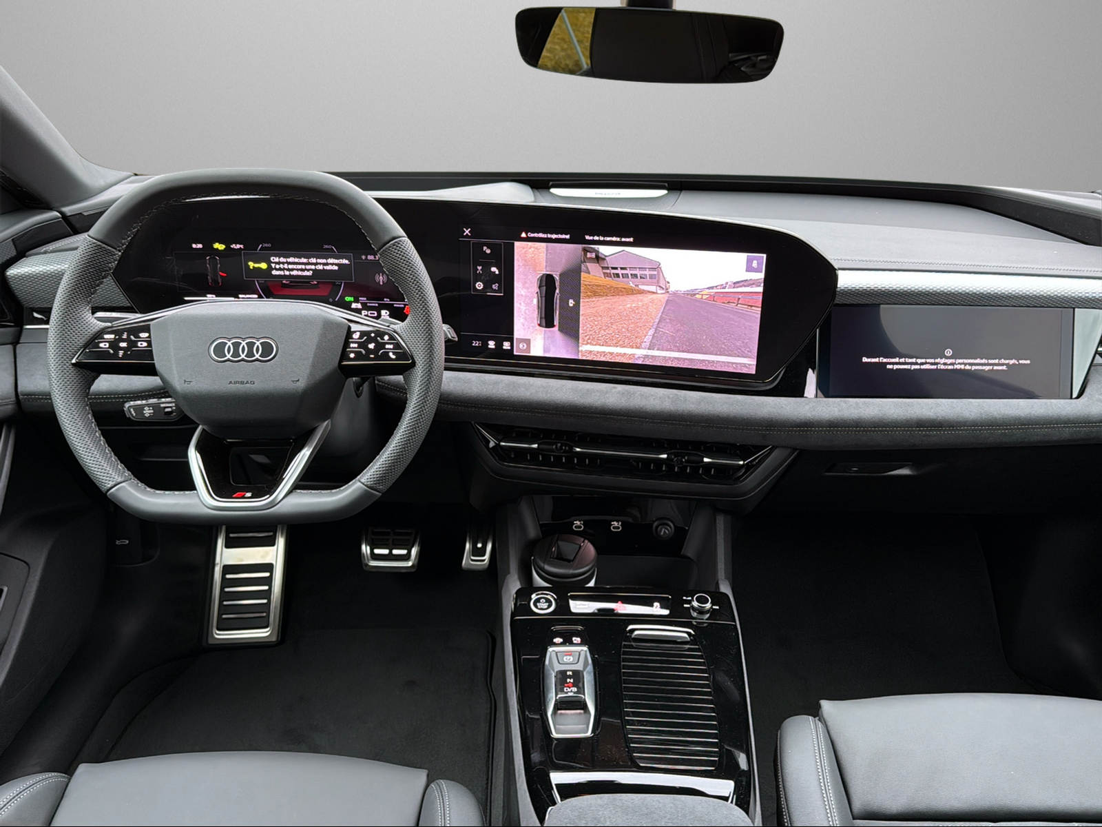 AUDI A6 Avant e-tron quattro-image-9