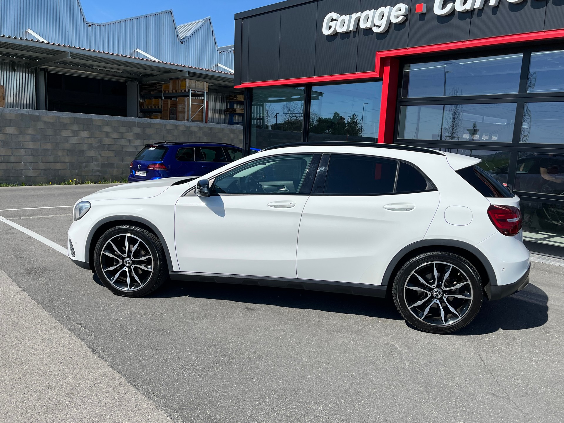 MERCEDES-BENZ GLA 200 Night Star 7G-DCT-image-8