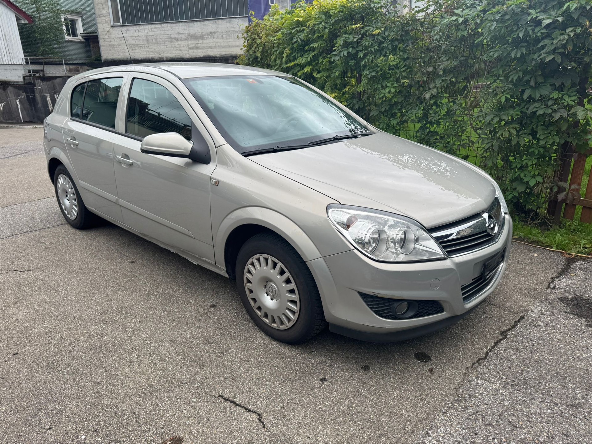 OPEL Astra 1.8i 16V Enjoy-image-0