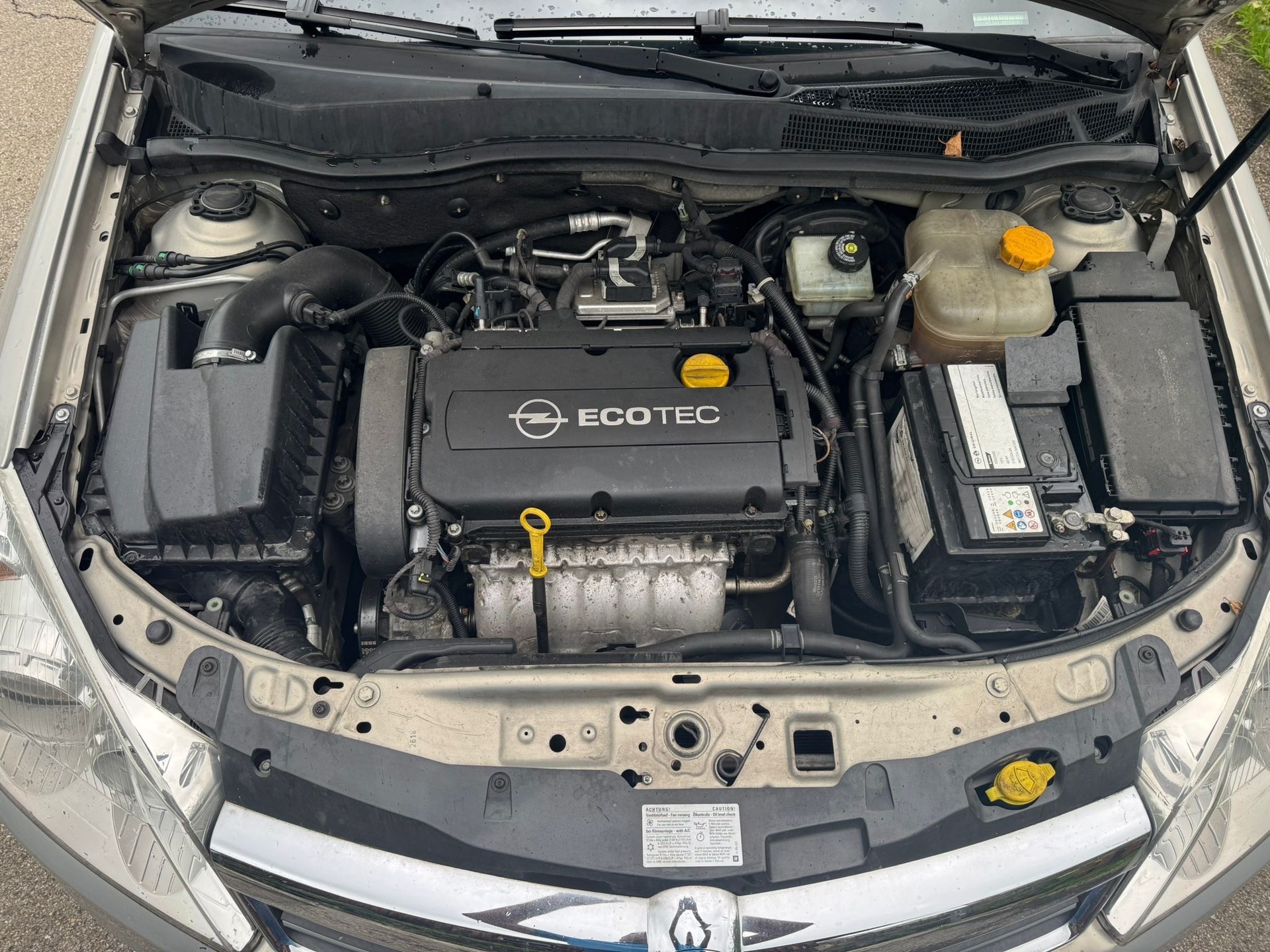 OPEL Astra 1.8i 16V Enjoy-image-9