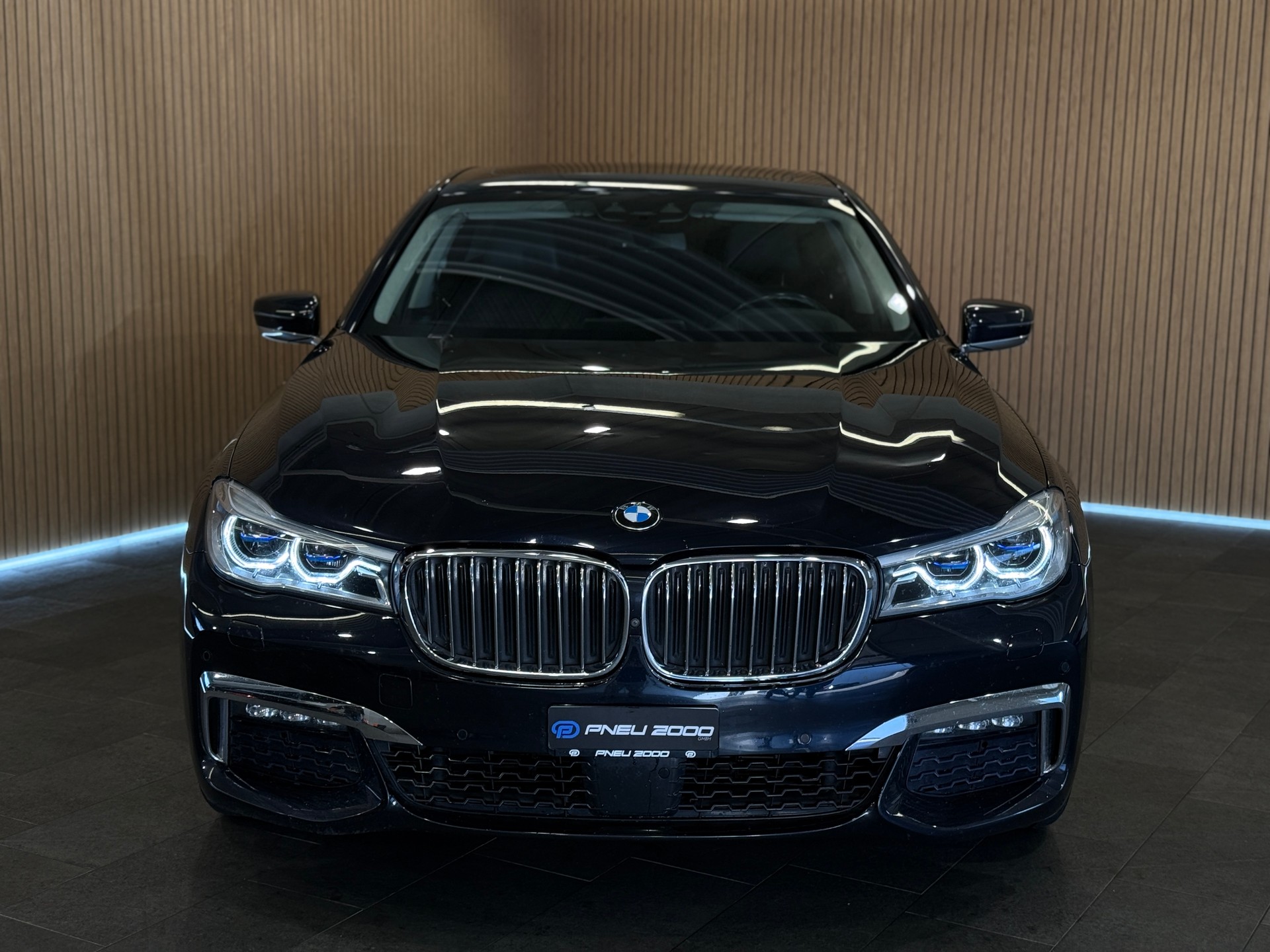 BMW 740d xDrive Steptronic M-Sport * TOP AUSSTATTUNG*-image-1