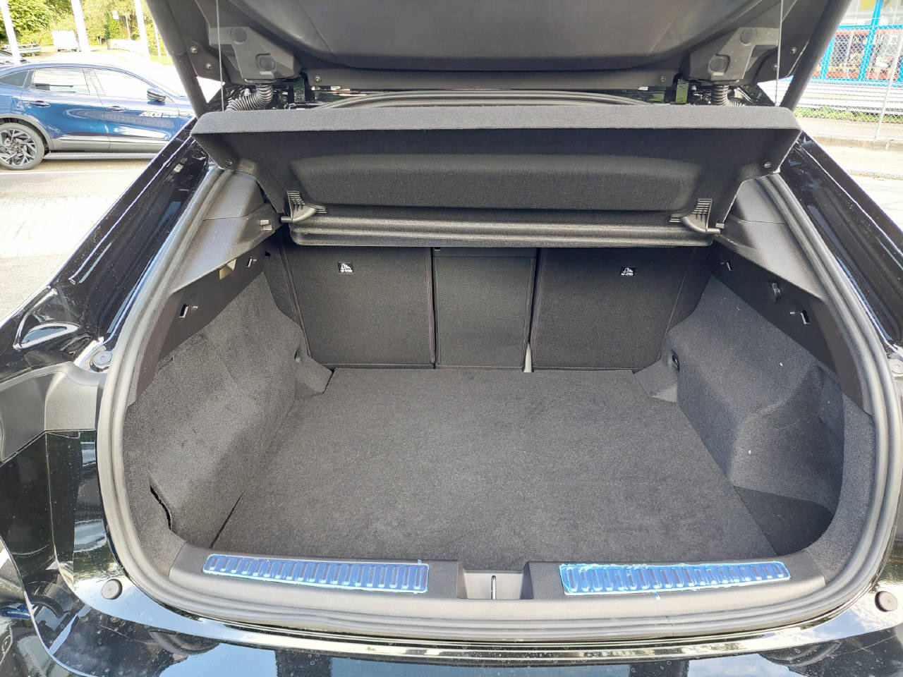 RENAULT RAFALE E-TECH Atelier Alpine hyper hybrid E-Tech 4x4 300PS plug-in-image-9