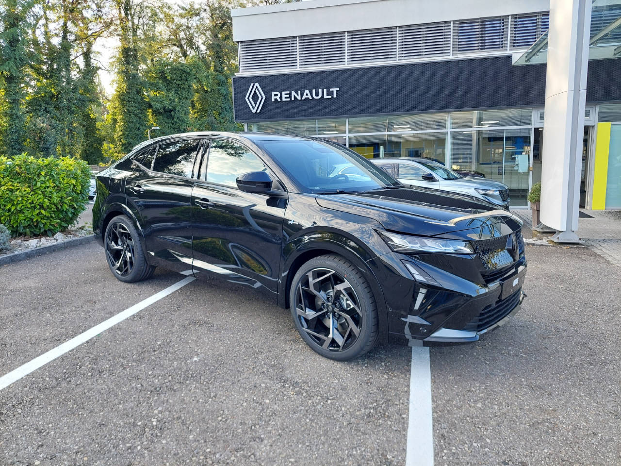 RENAULT RAFALE E-TECH Atelier Alpine hyper hybrid E-Tech 4x4 300PS plug-in-image-0
