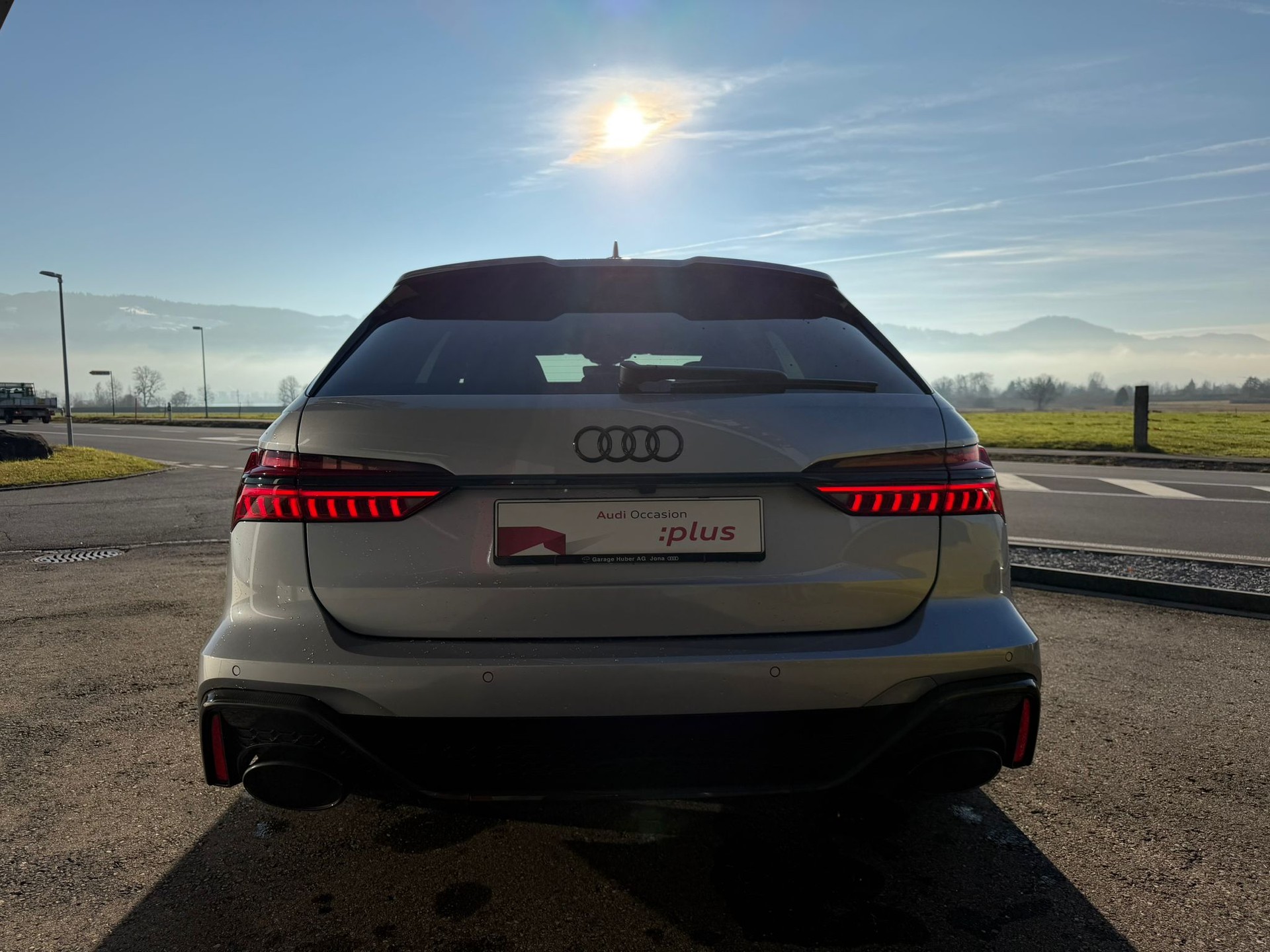 AUDI RS6 Avant 4.0 TFSI V8 Performance quattro-image-3