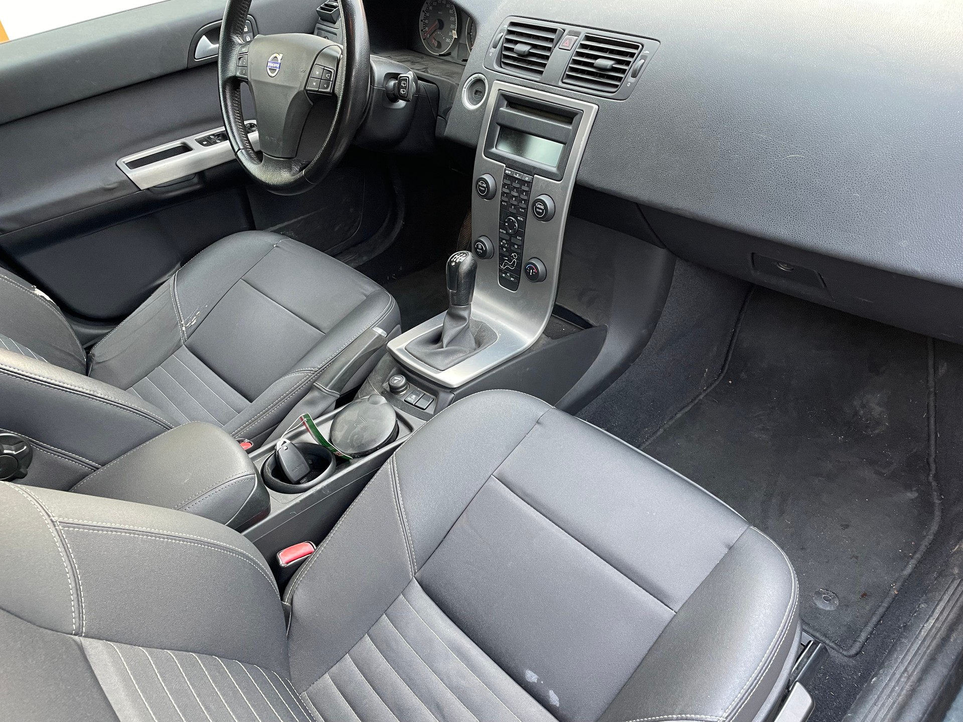 VOLVO V50 2.4-image-7