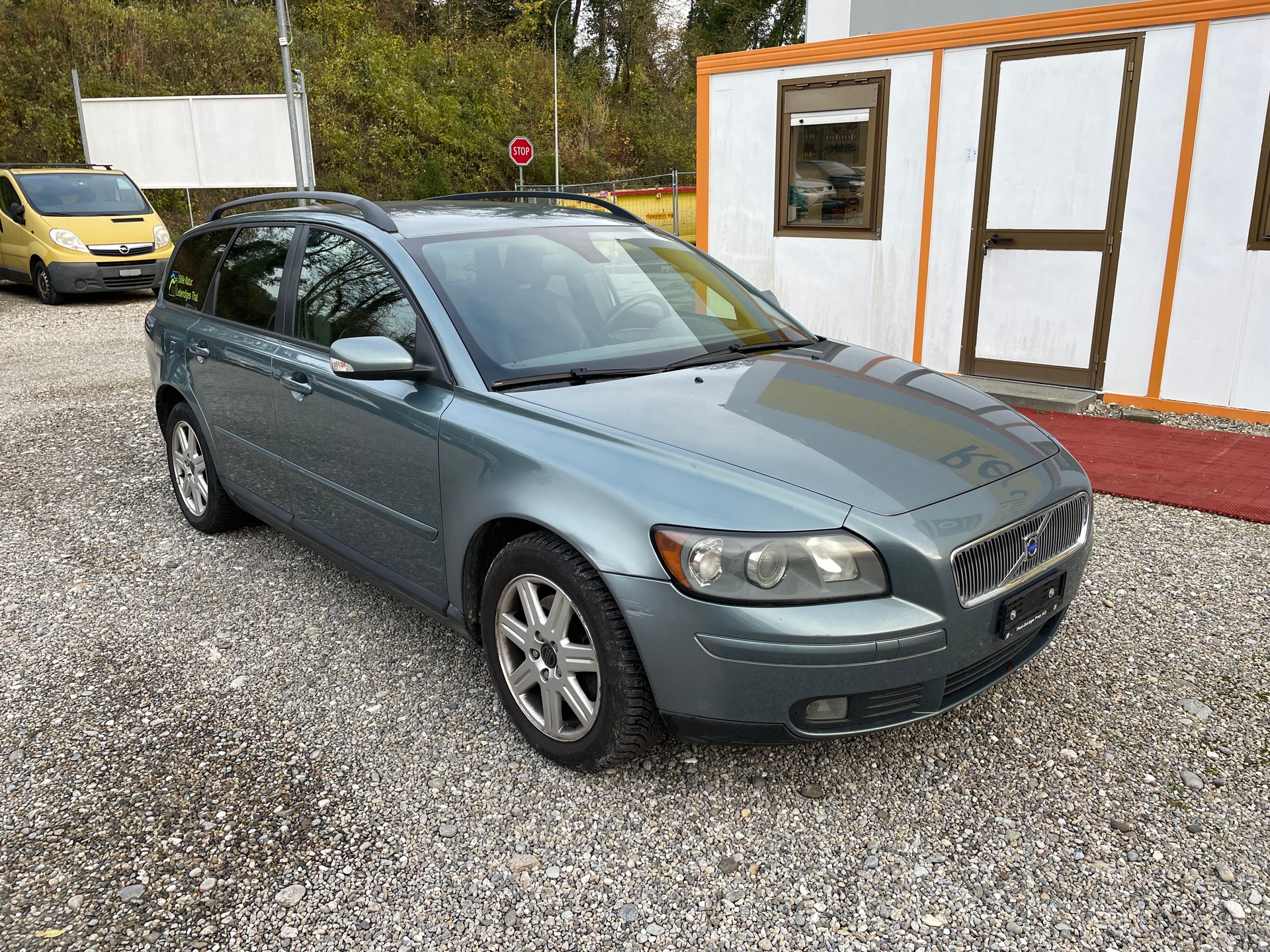 VOLVO V50 2.4-image-1