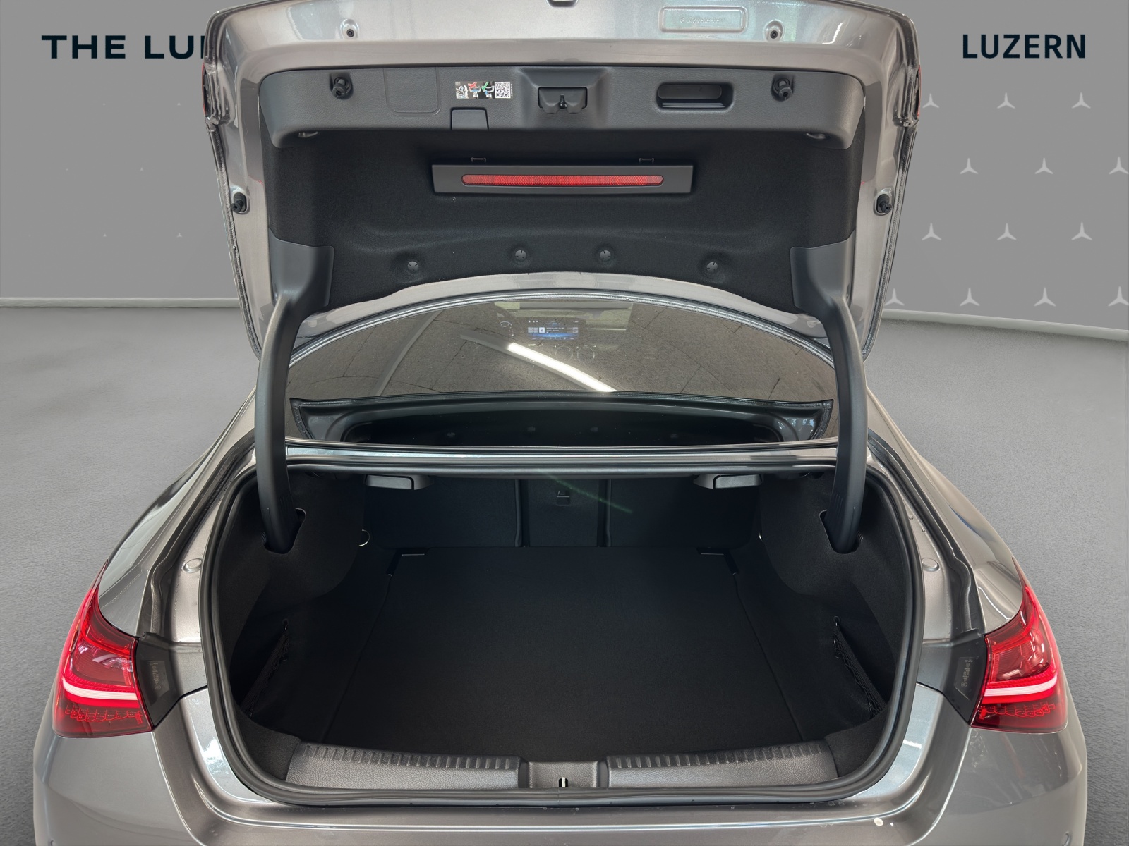 MERCEDES-BENZ CLA 200 7G-DCT-image-7