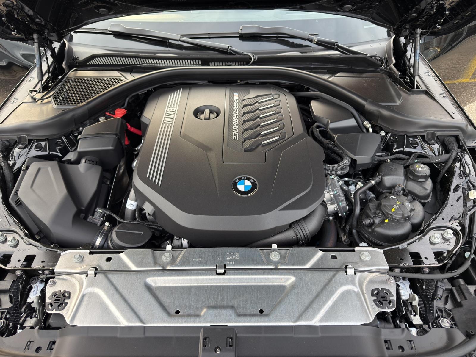 BMW M240i xDrive Coupé-image-19