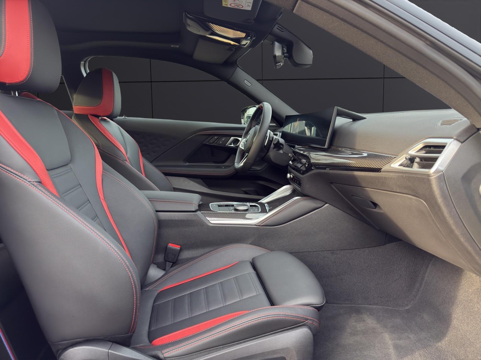 BMW M240i xDrive Coupé-image-10