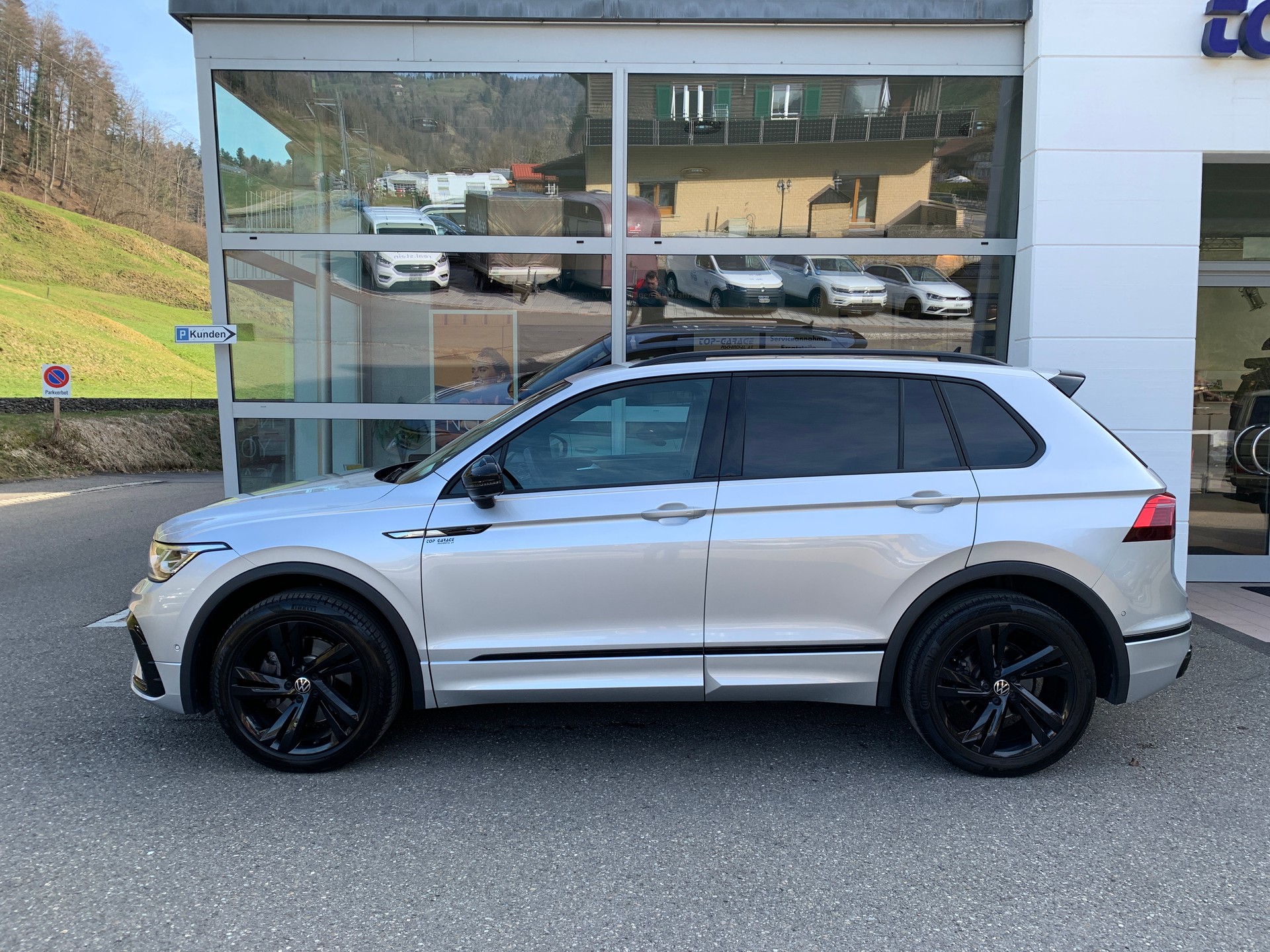 VW Tiguan 2.0 TDI SCR Selection 4Motion DSG-image-3