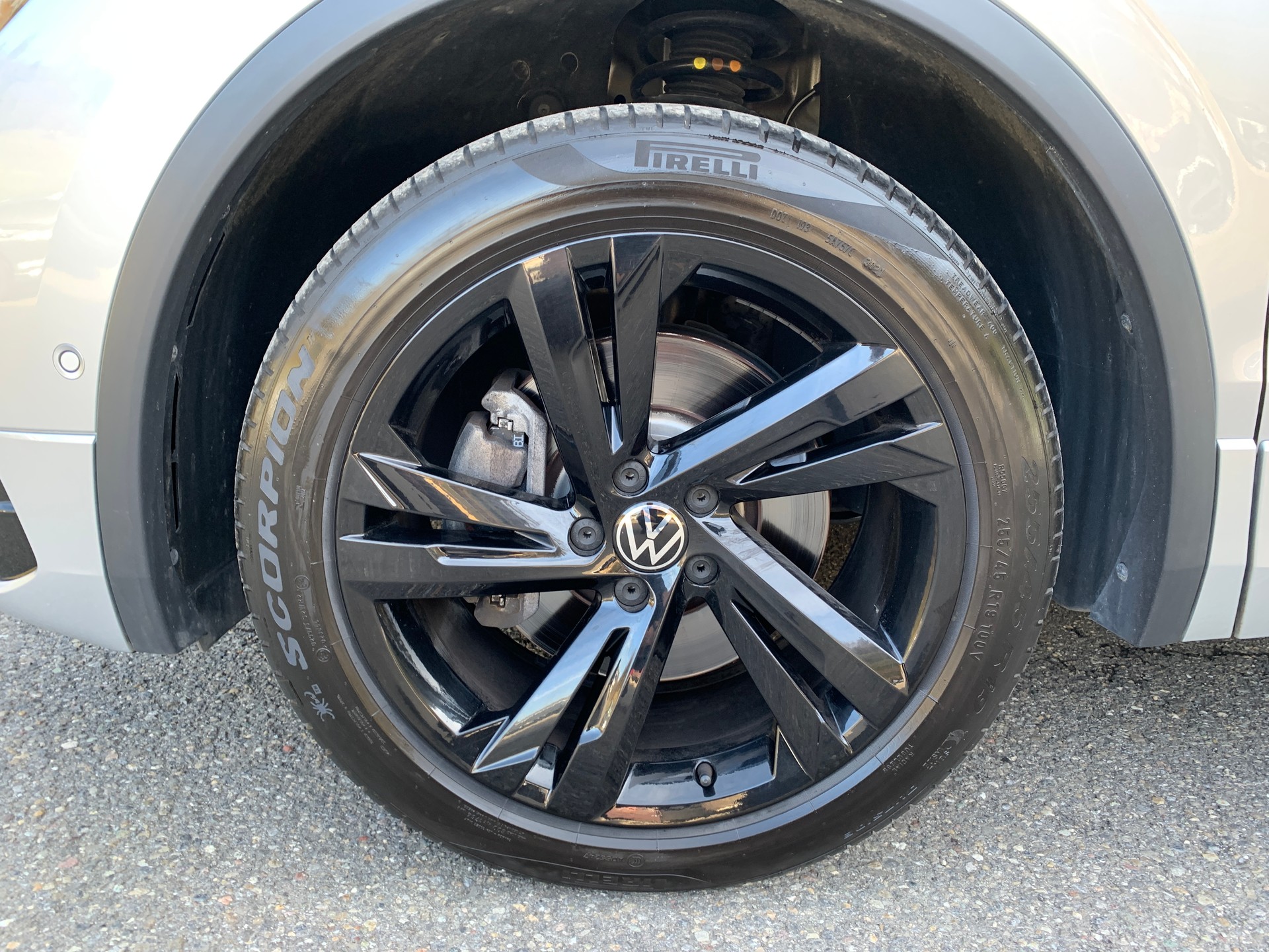 VW Tiguan 2.0 TDI SCR Selection 4Motion DSG-image-6