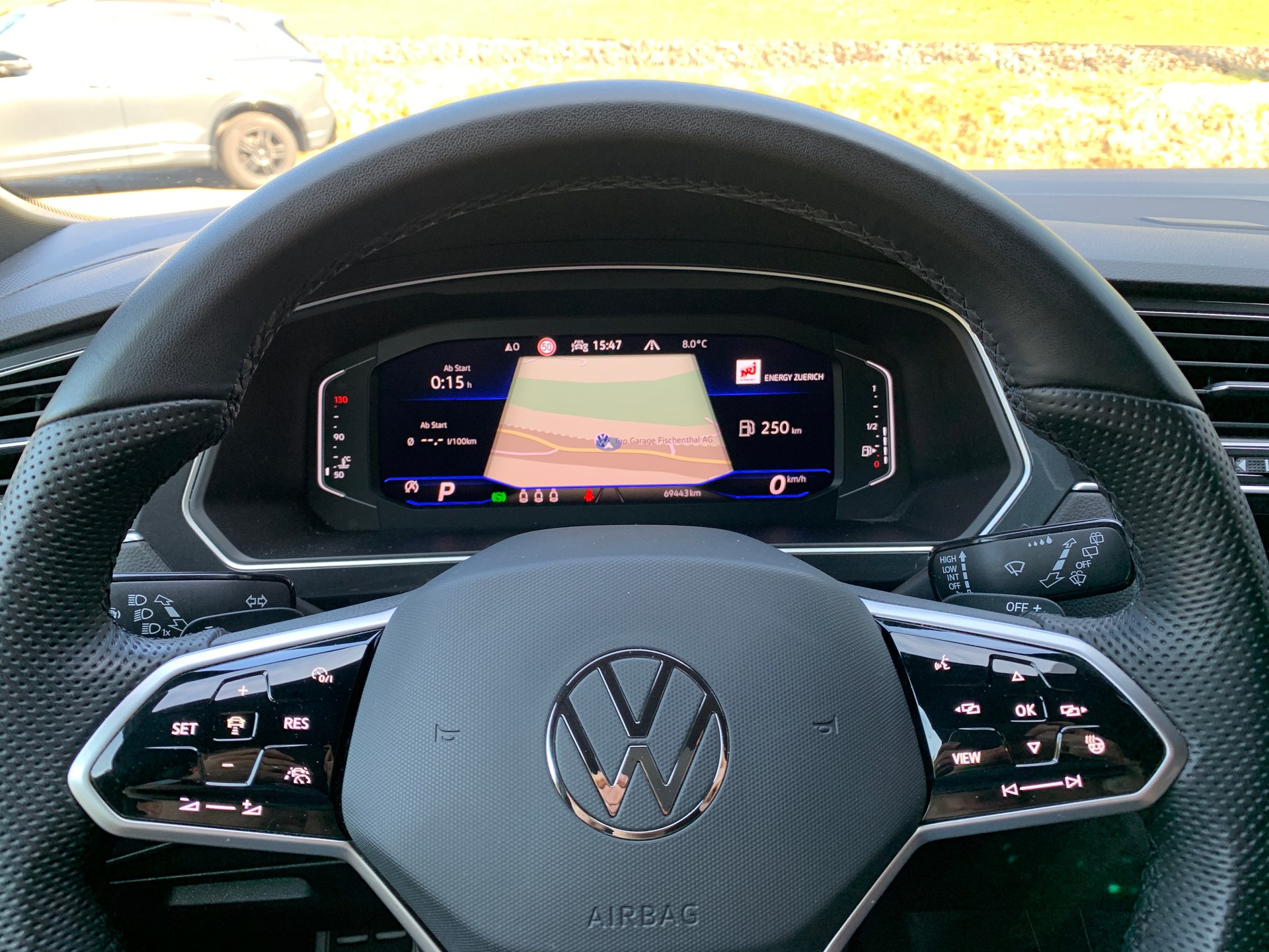 VW Tiguan 2.0 TDI SCR Selection 4Motion DSG-image-10