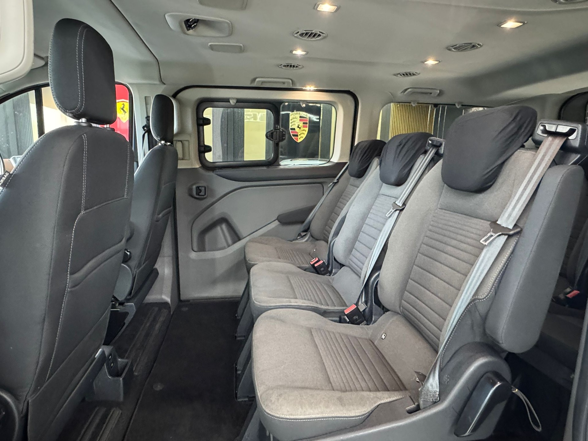 FORD Tourneo Custom 320 L1H1 Titanium PHEV-image-15
